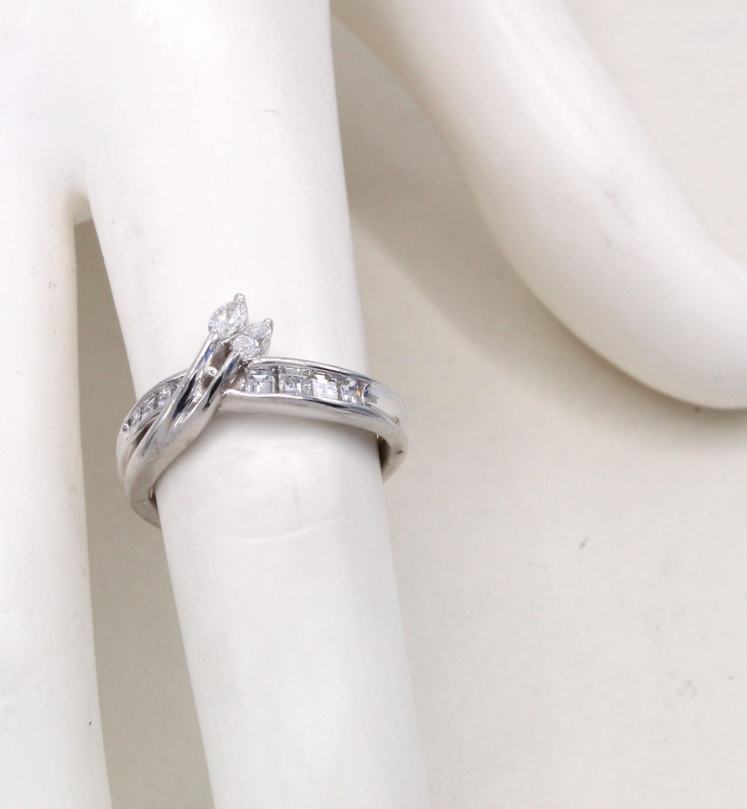 Contemporary Fancy Marquis and Baguette Diamond Platinum Ring For Sale