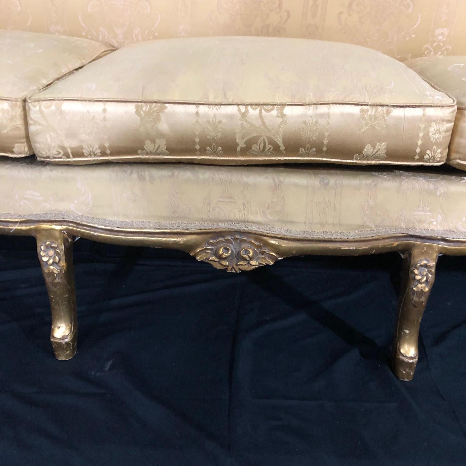 Fancy Movie Star French Louis XV Style Giltwood Sofa 2