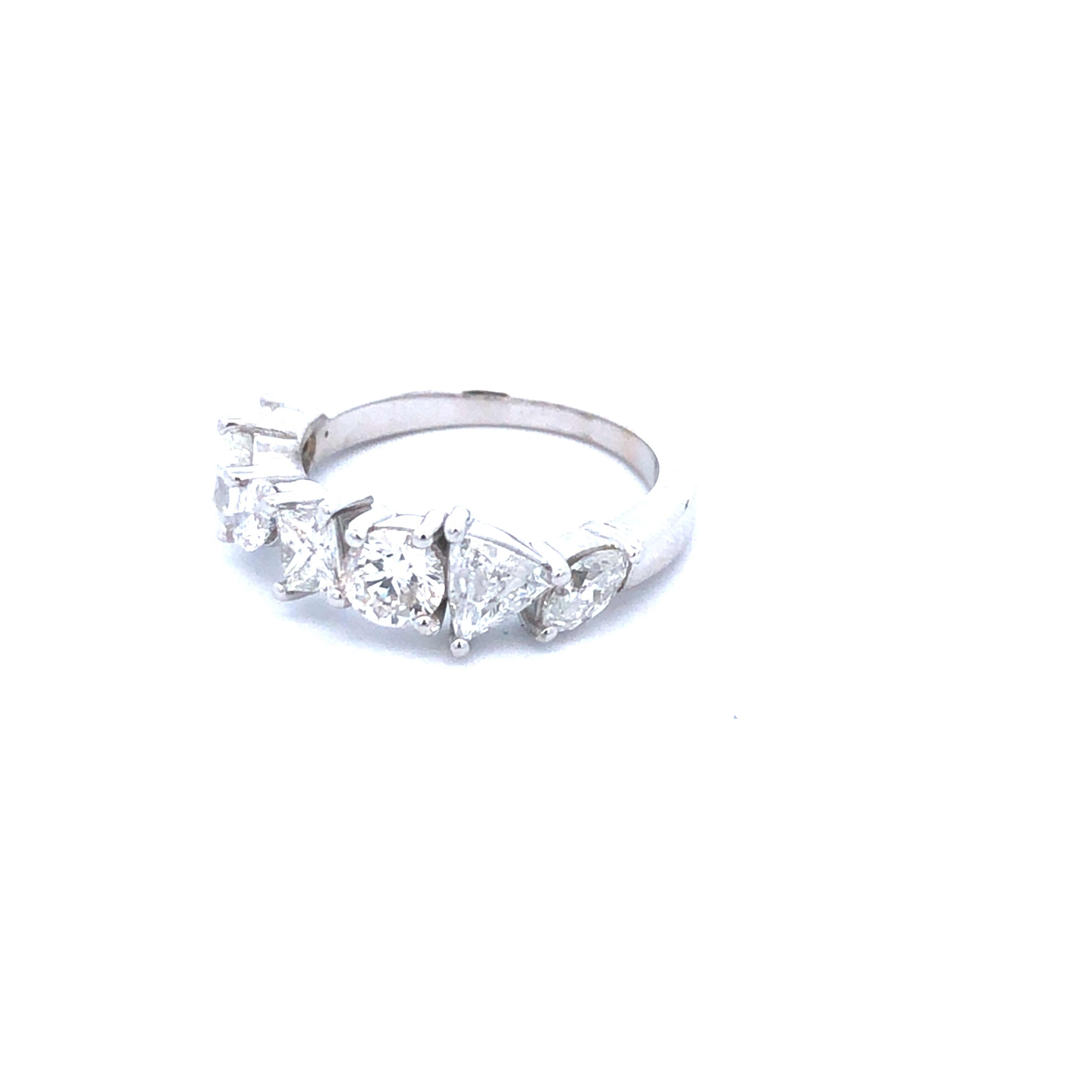 Fancy Multi Shape Diamant-Ringband 1,55ct 18k WG (Art déco) im Angebot