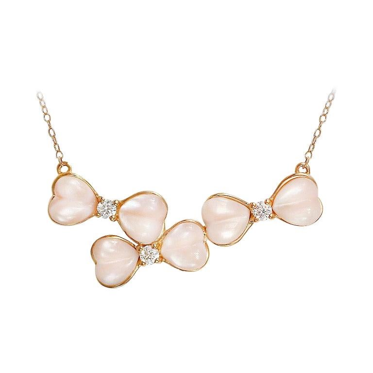 Collier en or jaune 18 carats avec diamants blancs de couleur nacre fantaisie