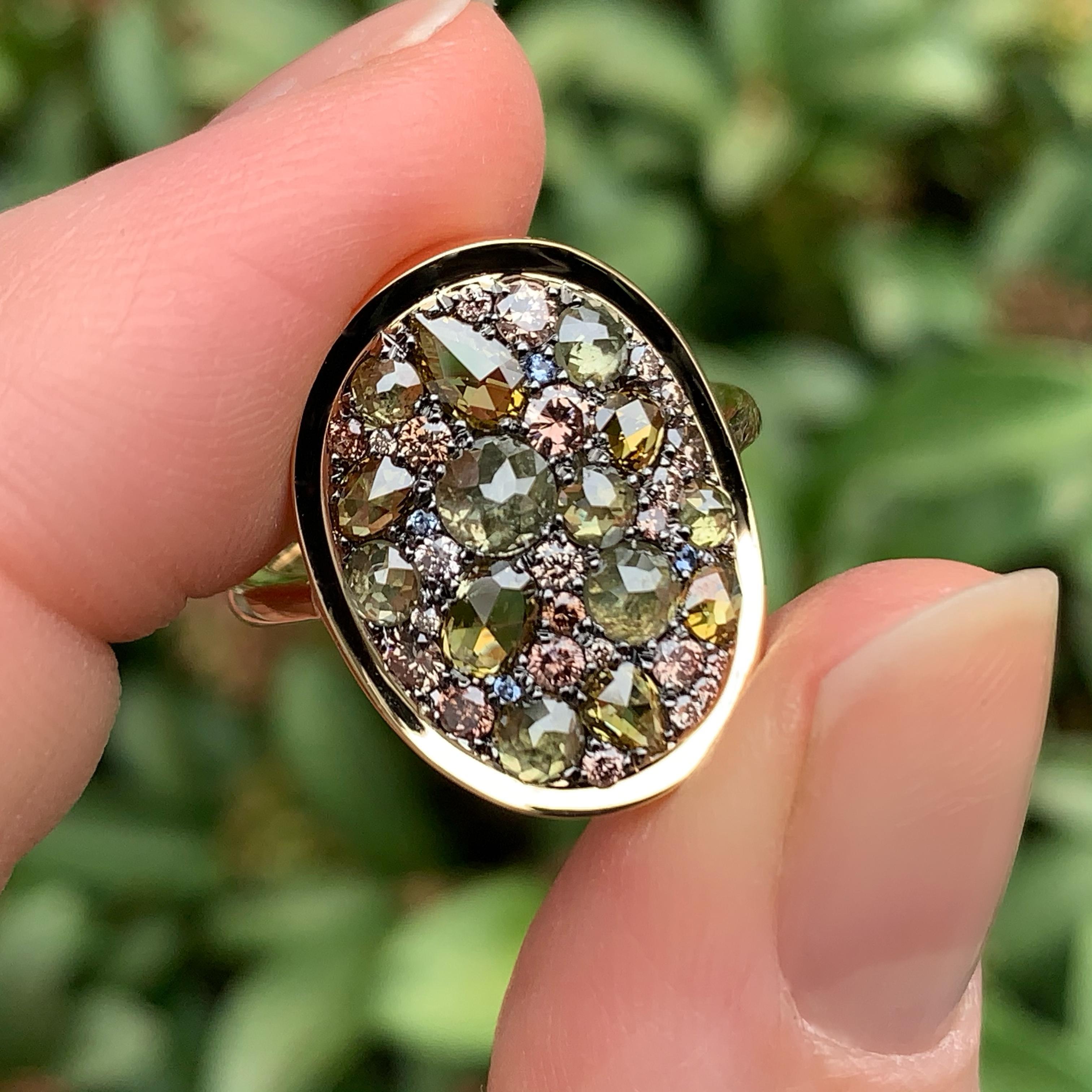 Fancy Olive Green Pink Diamond, Rose Cut & Briljant-Cut Diamond Pave Mosaic Ring 1