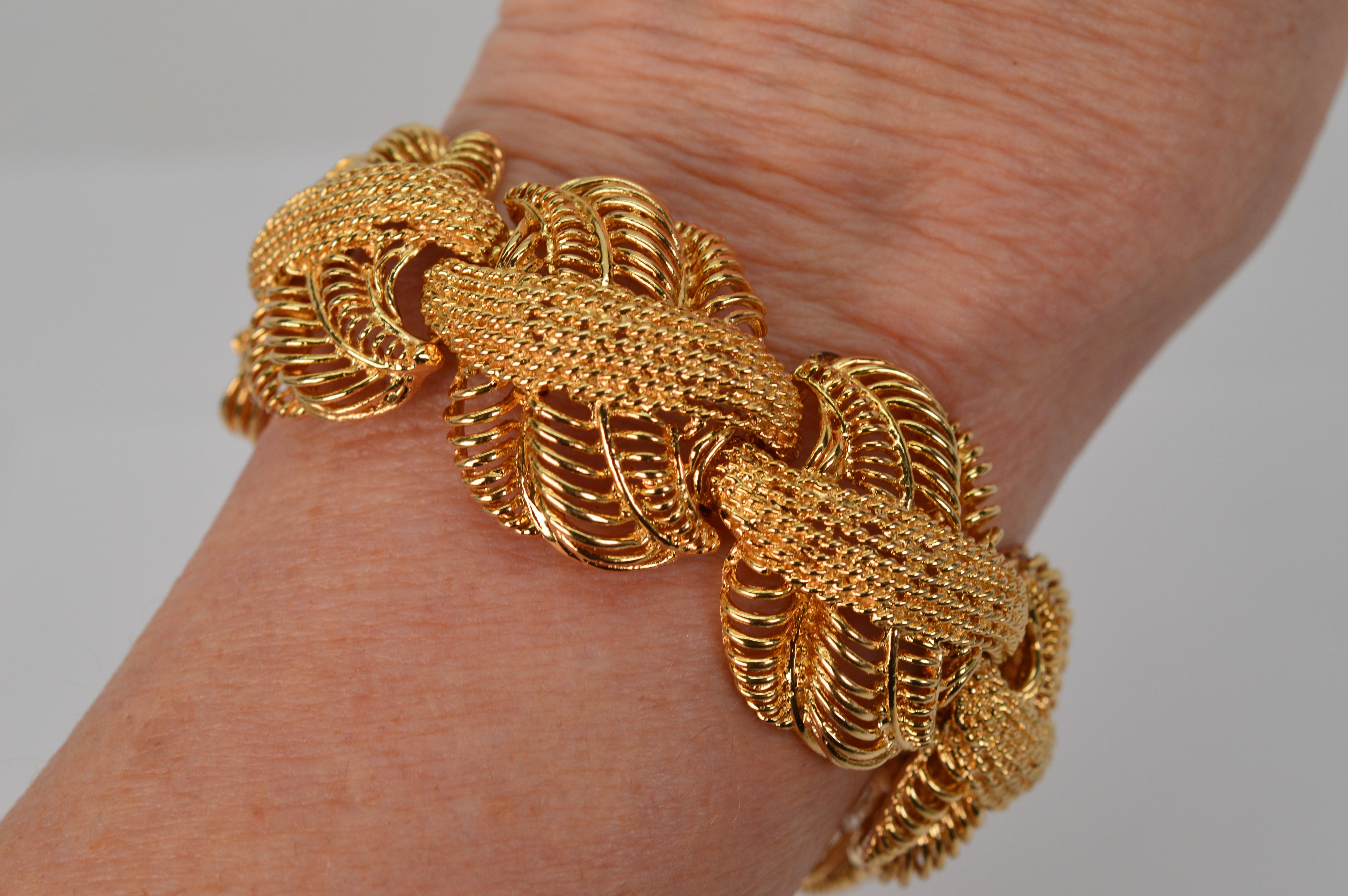 Women's Fancy Open Weave 14 Karat Yellow Gold Rosette Inspired Bracelet For Sale