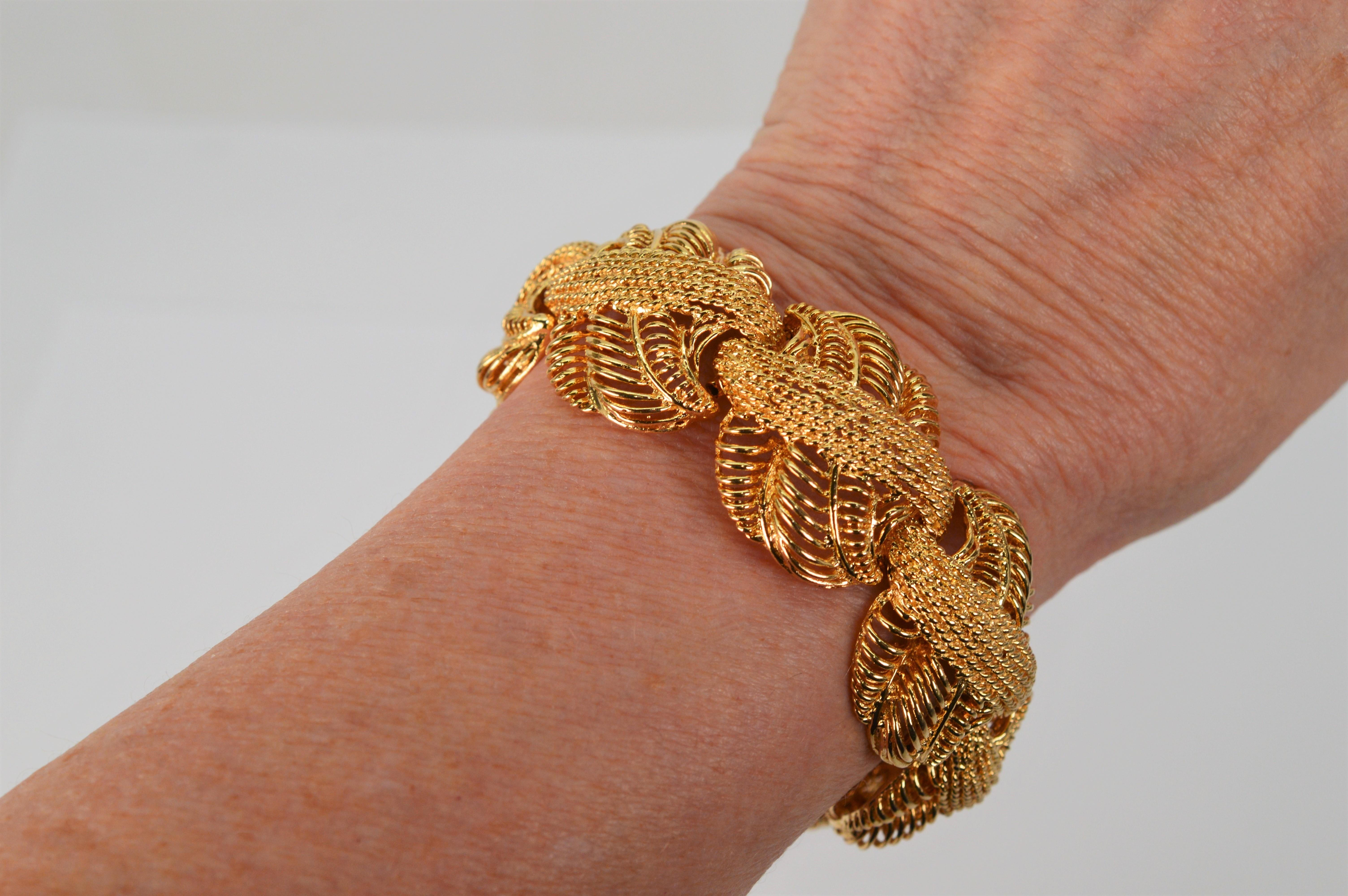 Fancy Open Weave 14 Karat Yellow Gold Rosette Inspired Bracelet For Sale 1
