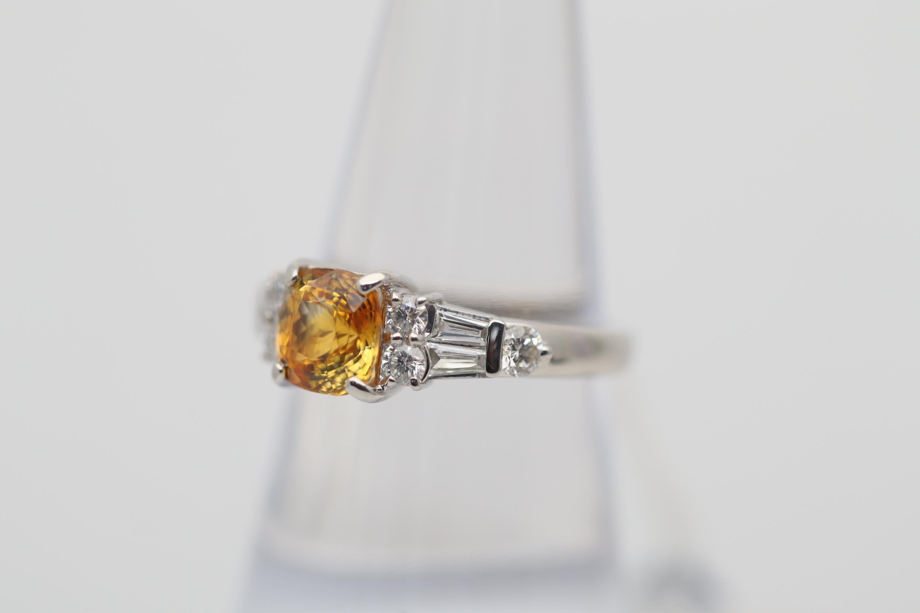 Fancy Orange-Yellow Sapphire Diamond Platinum Ring In New Condition For Sale In Beverly Hills, CA