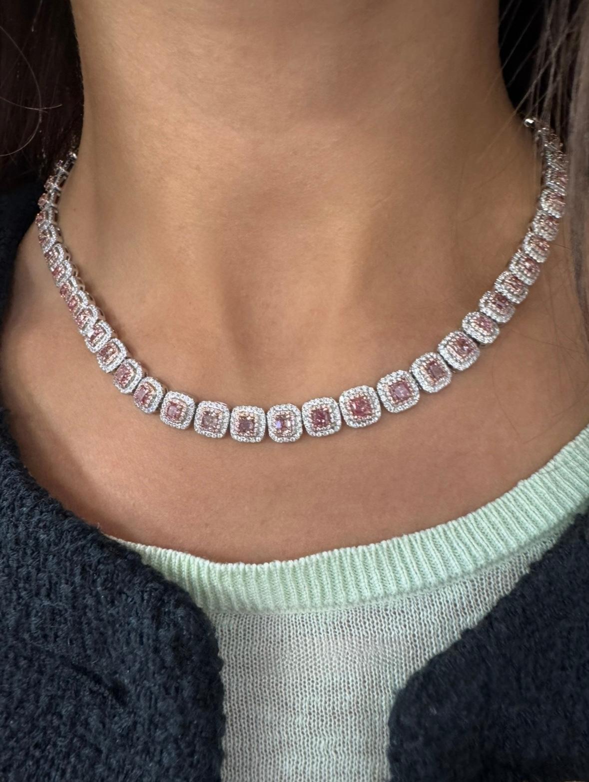 Collana con diamanti Pink Diamond in oro bianco 18 ct. In condizioni Nuovo in vendita a London, GB