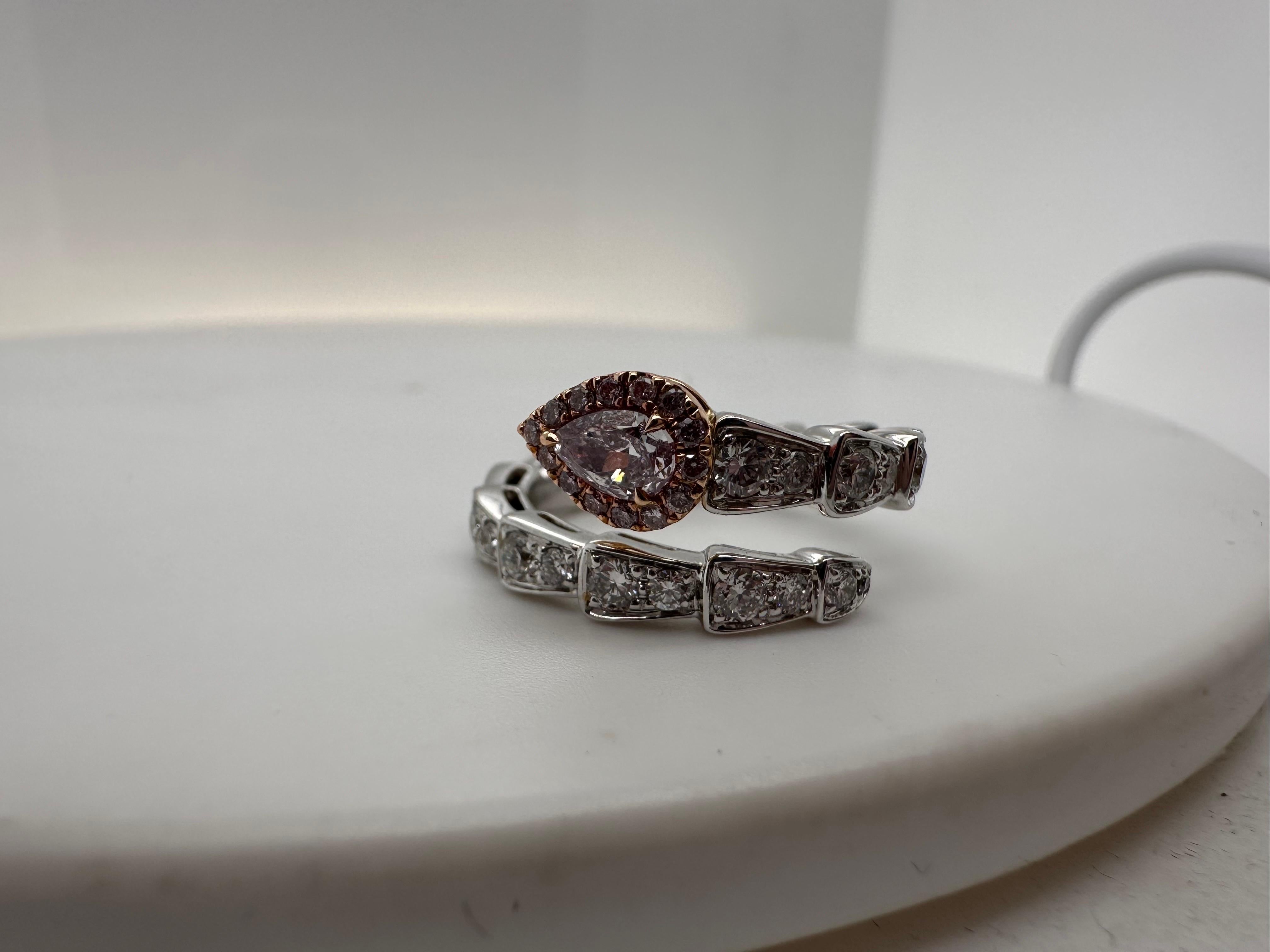 Bague fantaisie en or 18 carats avec diamant rose certifié poire Unisexe en vente