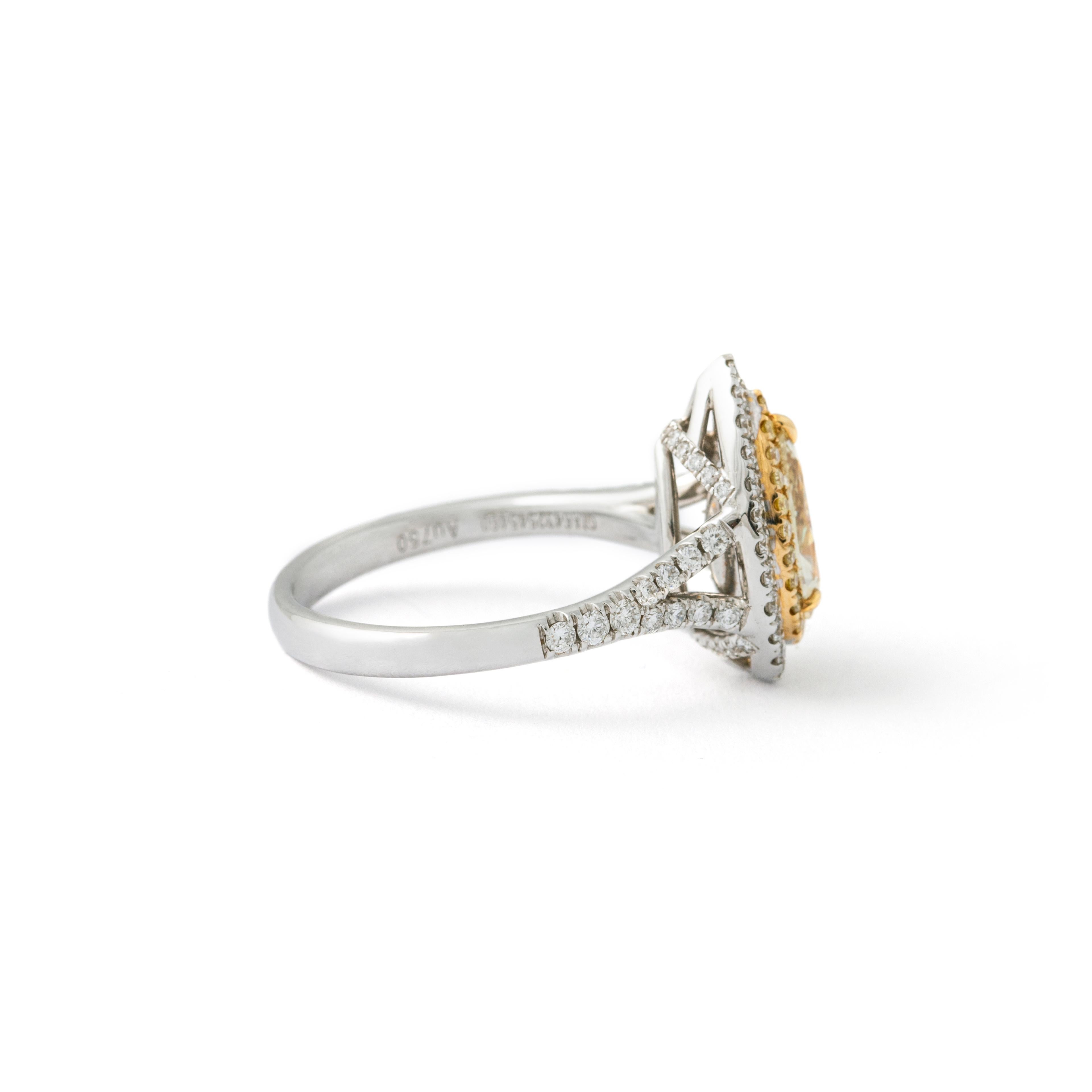 Taille poire Bague fantaisie en or blanc 18 carats avec diamant jaune brun clair en vente