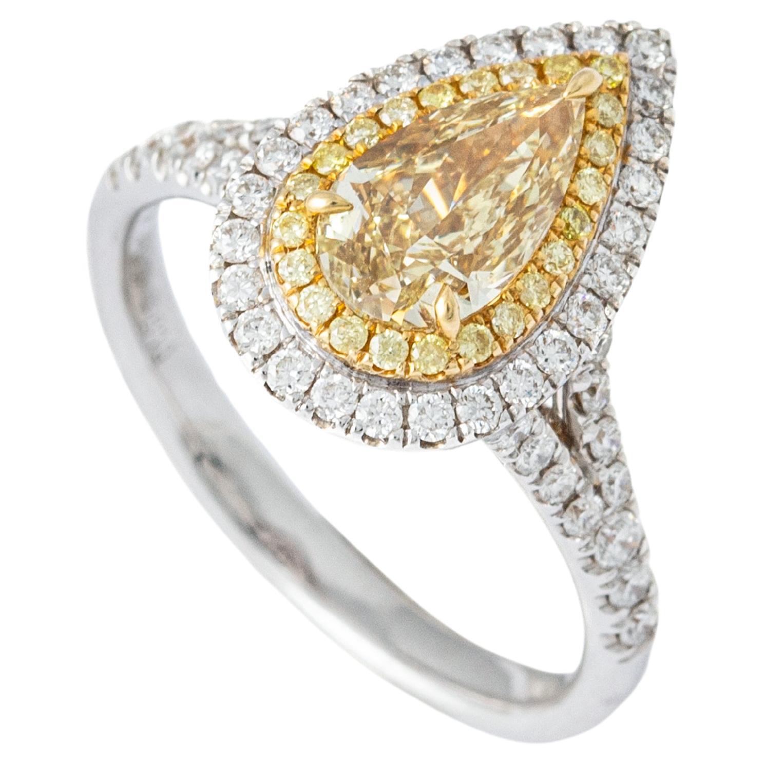 Fancy Light Brownish Yellow Diamond White Gold 18K Ring For Sale