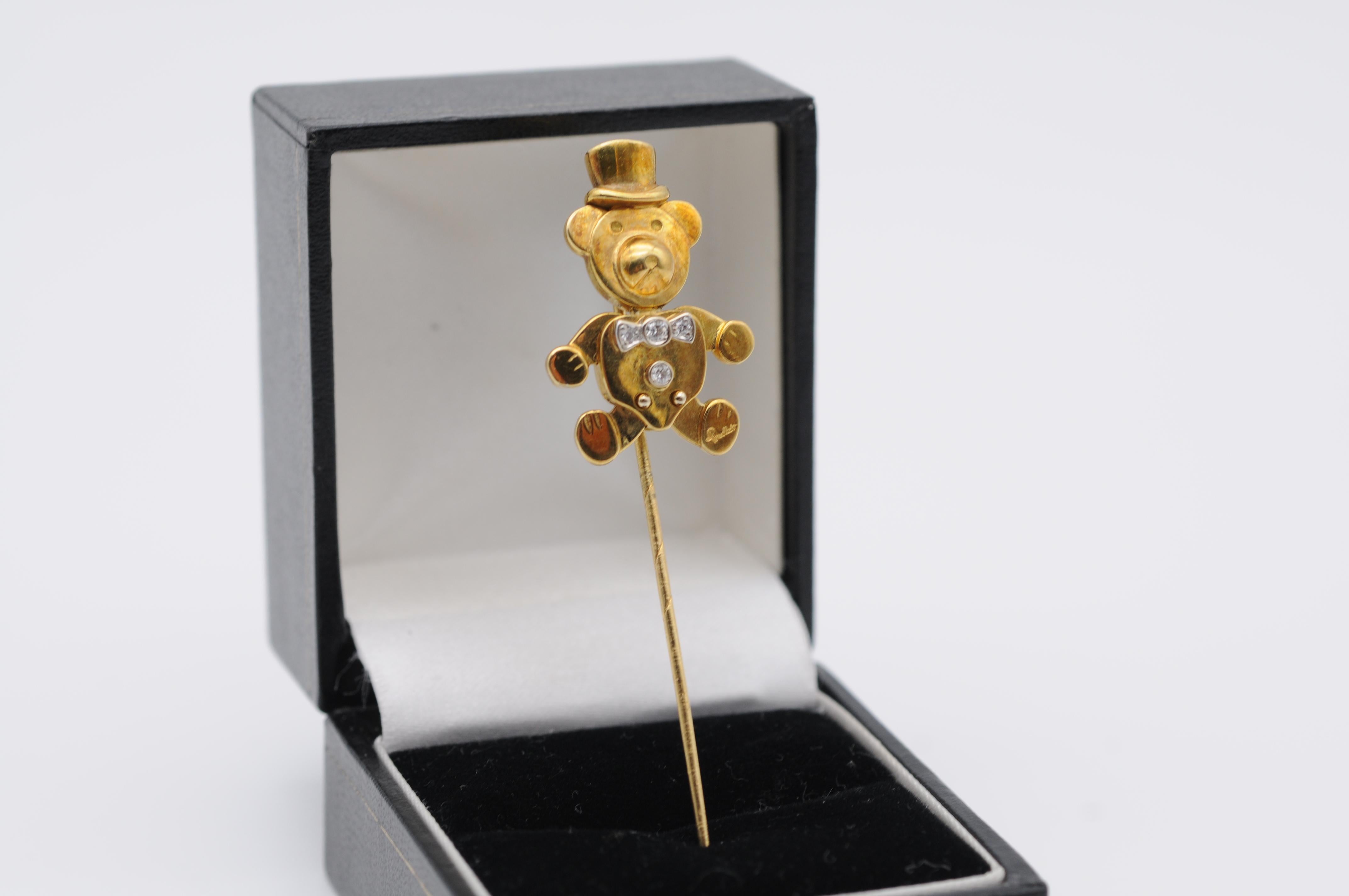 This exquisite Pomellato pin is a true work of art that exudes elegance and sophistication. Crafted from luxurious 18K yellow gold, this pin is part of the renowned Teddy Collection, a range of jewelry pieces that showcase Pomellato's exceptional