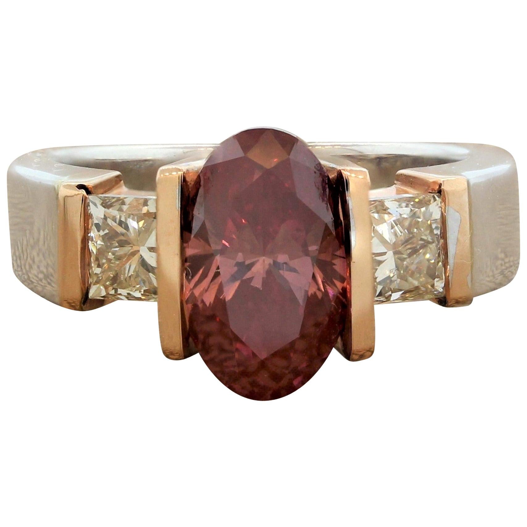 Fancy Red and Colorless Diamond Two-Tone Gold Ring, GIA Certified