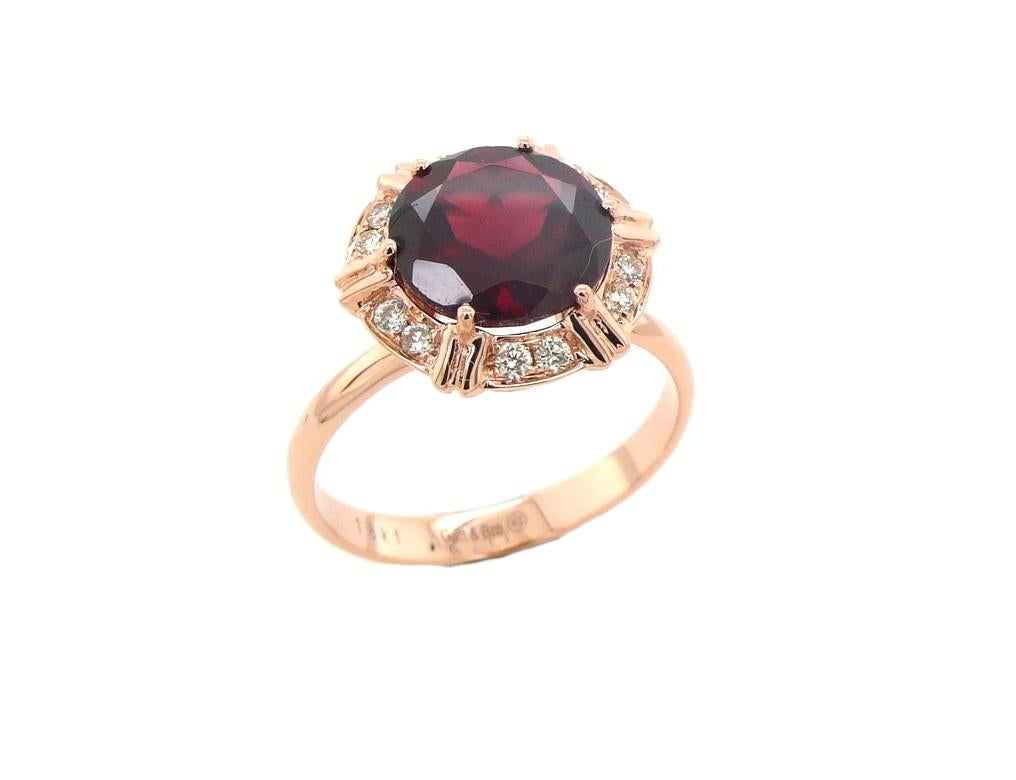 Fancy Round Red Garnet Diamond Halo 18 Karat Rose Gold Cocktail Statement Ring For Sale 2