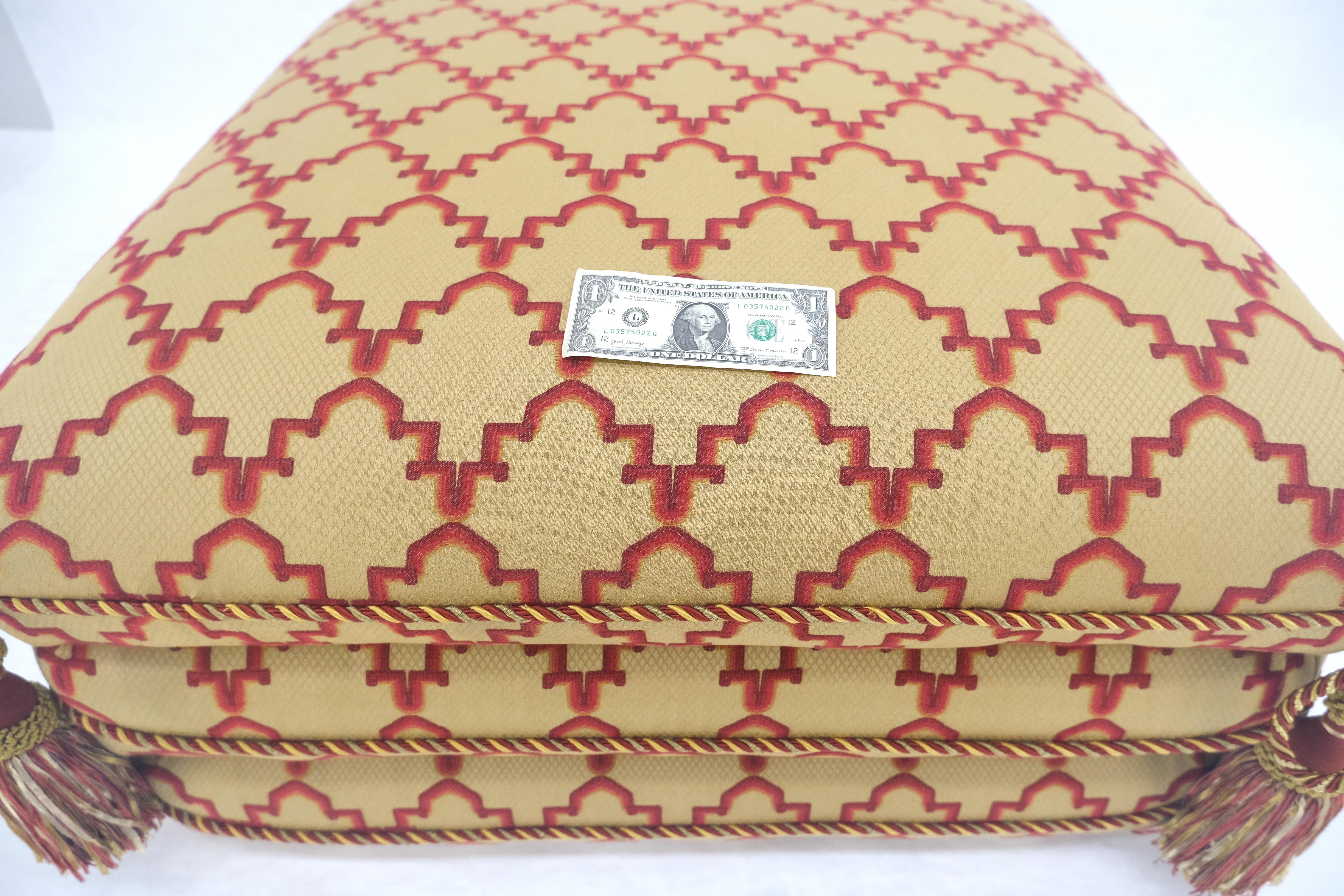 Fancy Sandwich Style Upholstering Pouf Ottoman Hassock Quasten dekoriert MINT im Angebot 3