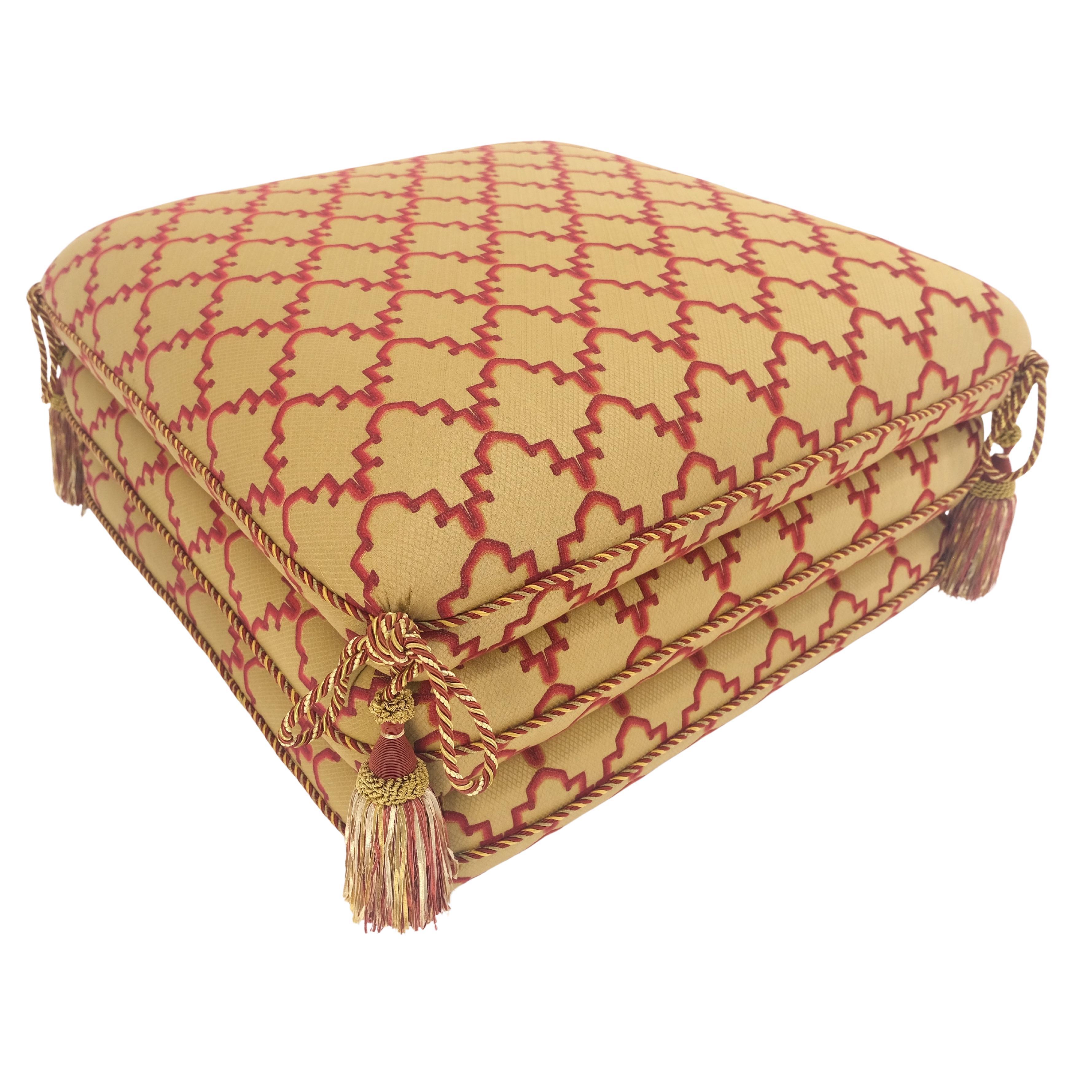 Style Upholstering Pouf Ottoman Hassock Tassels Décoré MINT