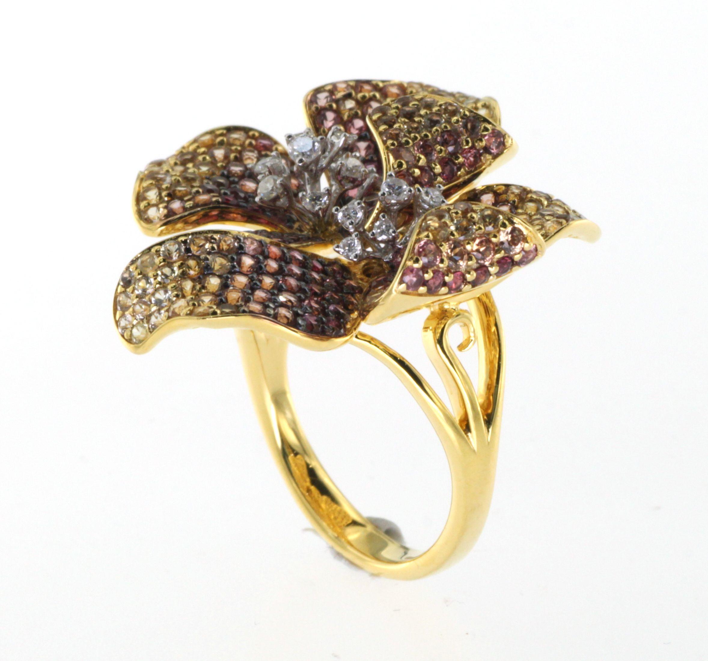 Contemporary Fancy Sapphire Flower Ring in 18K Yellow Gold SR-05267