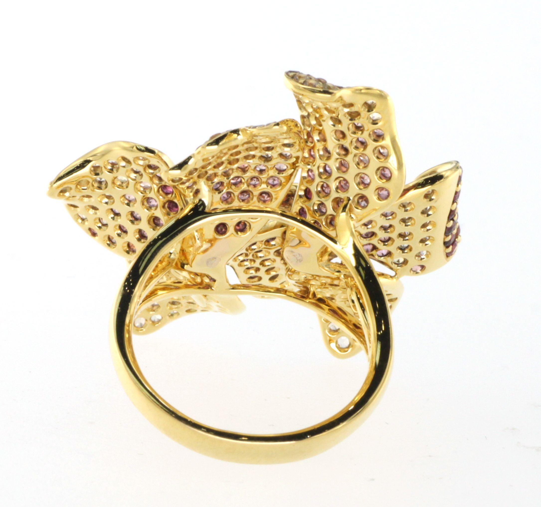 Women's Fancy Sapphire Flower Ring in 18K Yellow Gold SR-05267