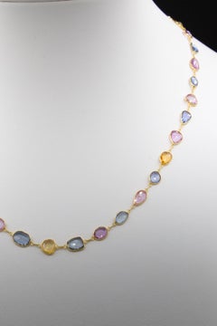 Fancy Sapphire necklace in 18 k gold