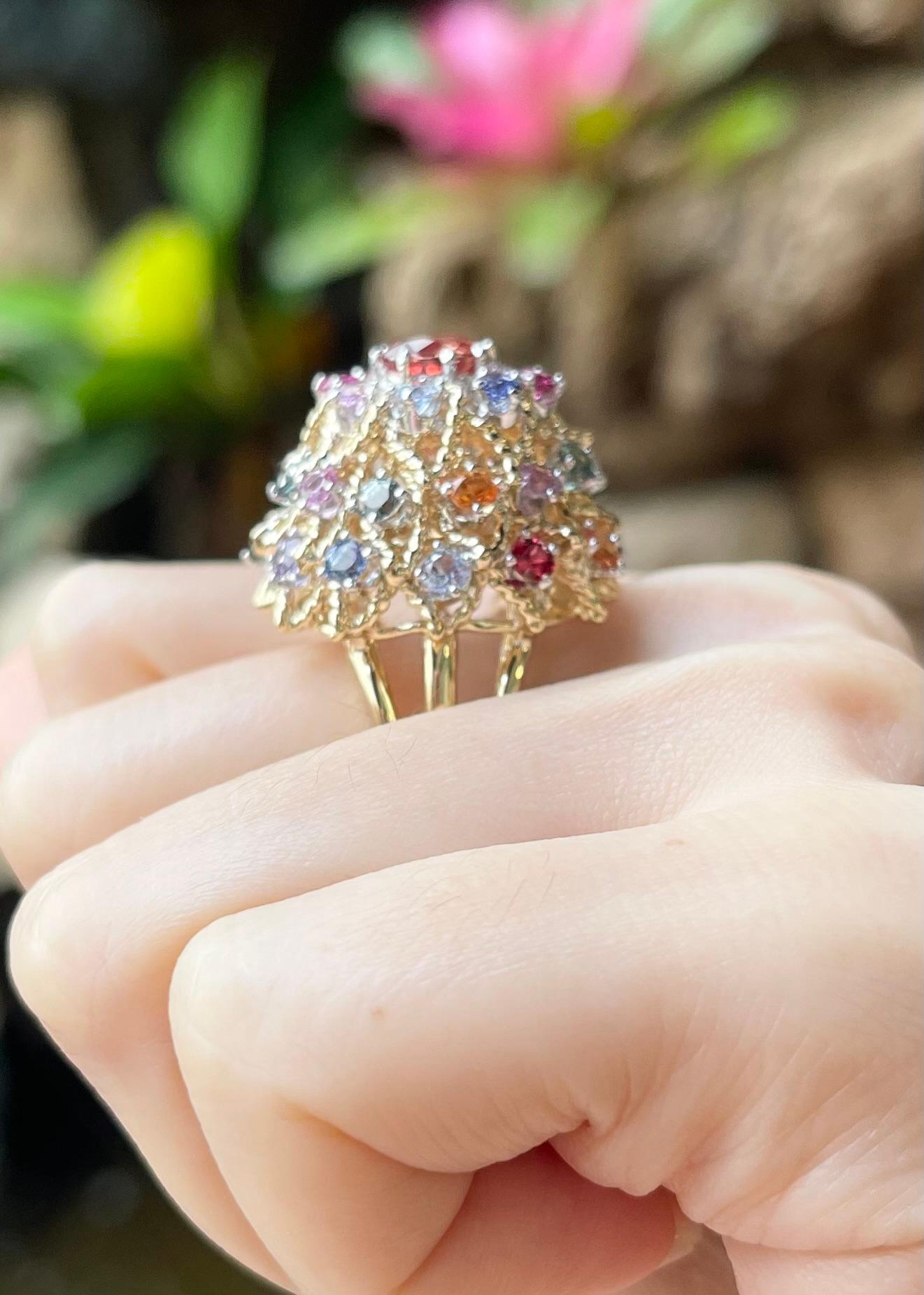 Fancy Sapphire Ring set in Platinum 950 and 18K Gold Settings For Sale 1