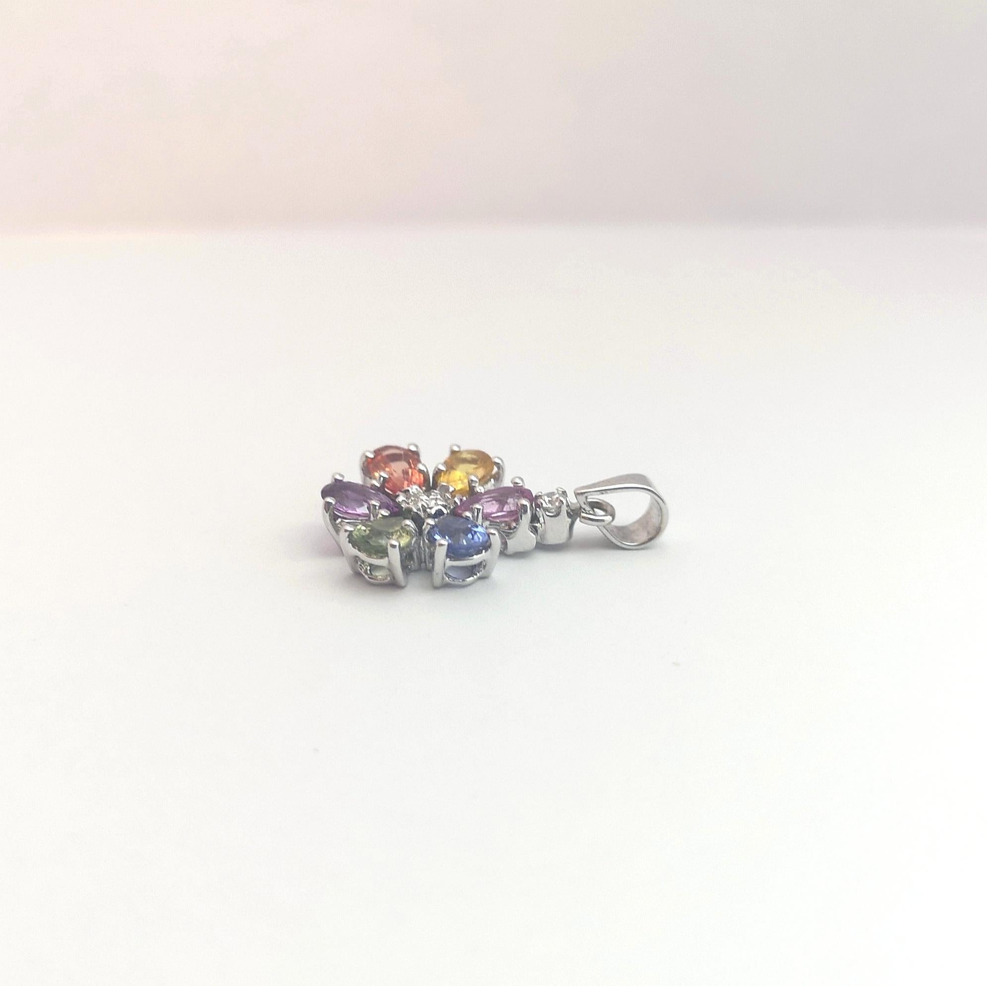 Fancy Saphir mit Diamant-Anhänger in 18K Weißgold-Fassung Damen im Angebot