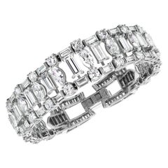 Bracciale in platino con diamanti a forma di fantasia