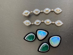 Boucles d'oreilles linaires en diamants de forme fantaisie et diamants blancs taille brillant