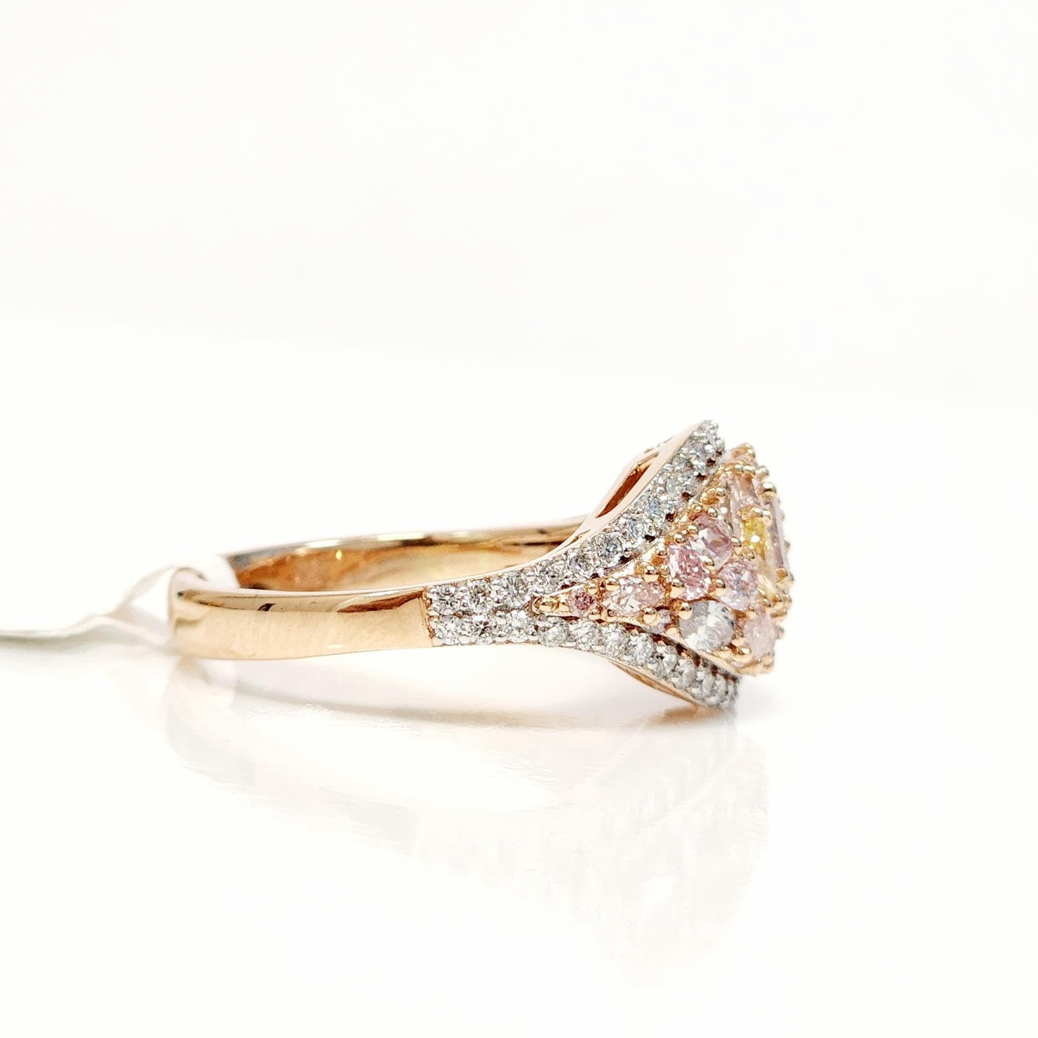Moderno Anello con diamanti misti a forma di fantasia in vendita