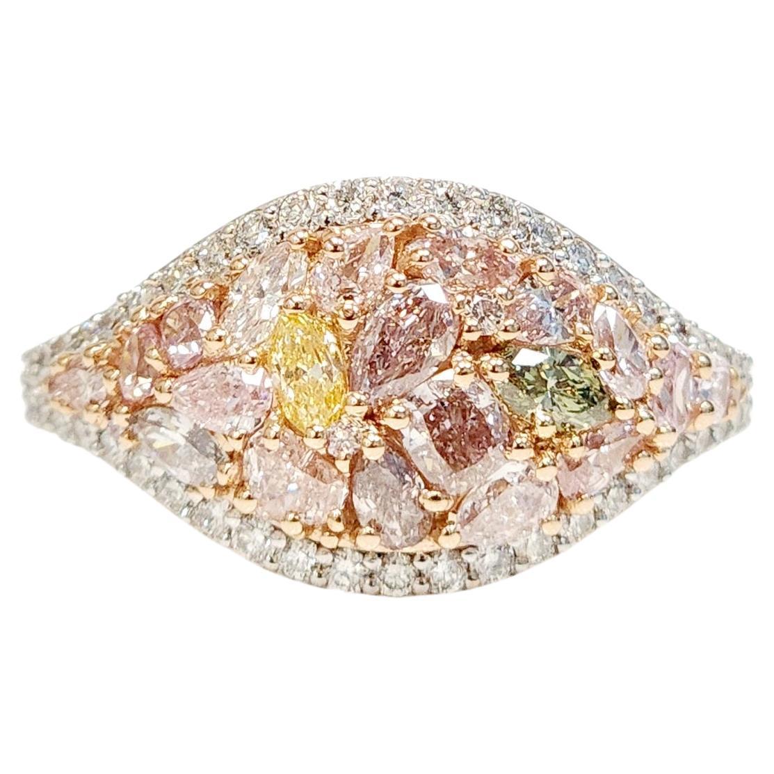 Anello con diamanti misti a forma di fantasia
