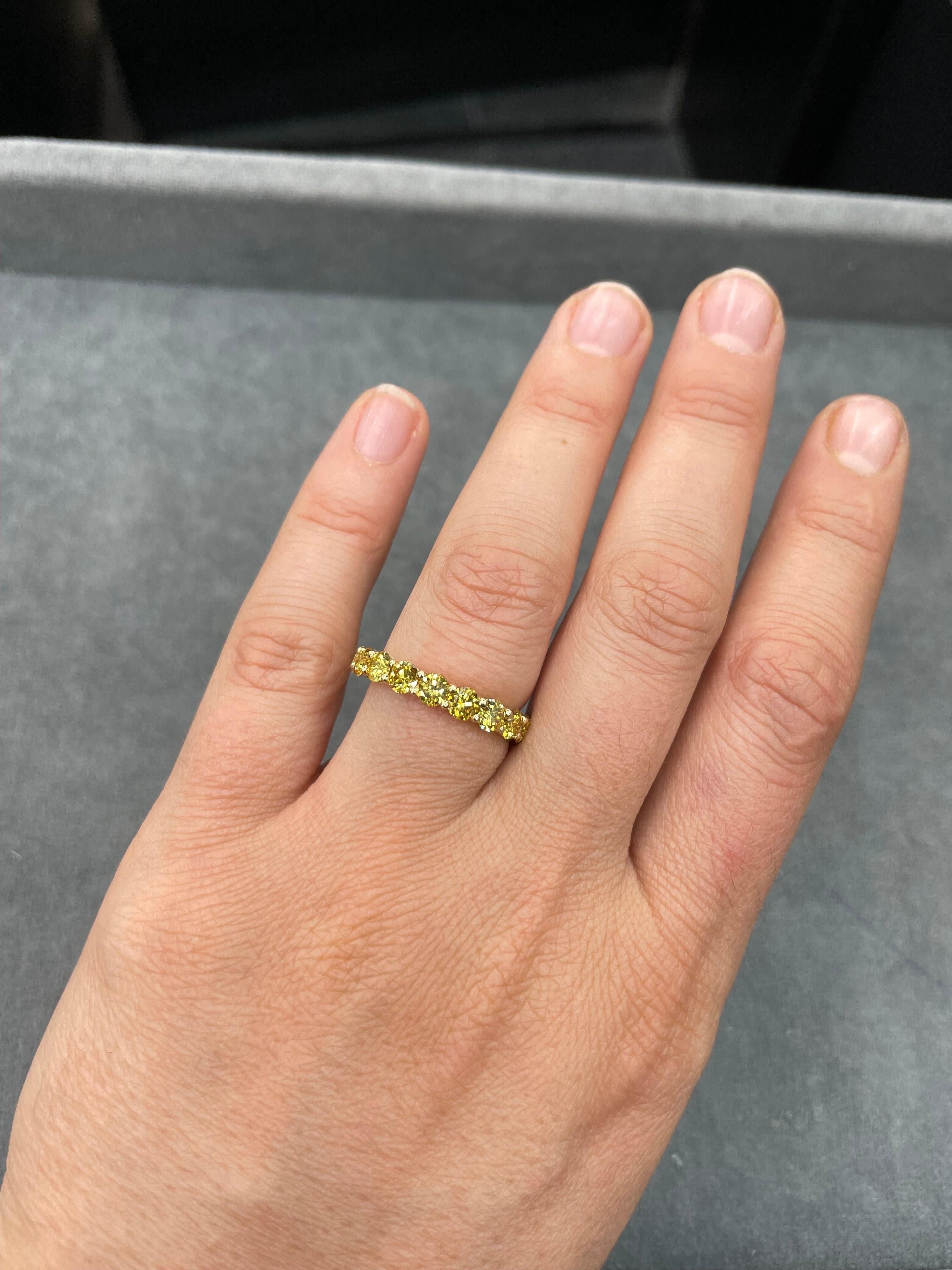 Fancy Vivid Yellow Diamond Eternity Wedding Band 3.45 Carats 18 Karat Gold In New Condition For Sale In New York, NY