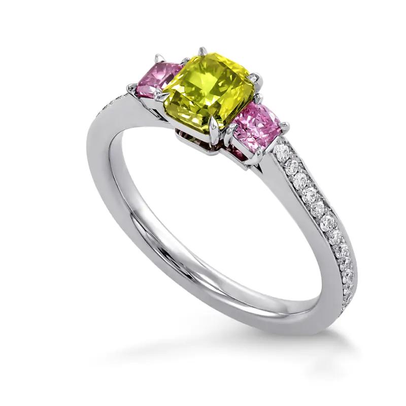 Fancy Vivid Yellow Green Diamond 18K Gold Ring In New Condition For Sale In Geneva, CH