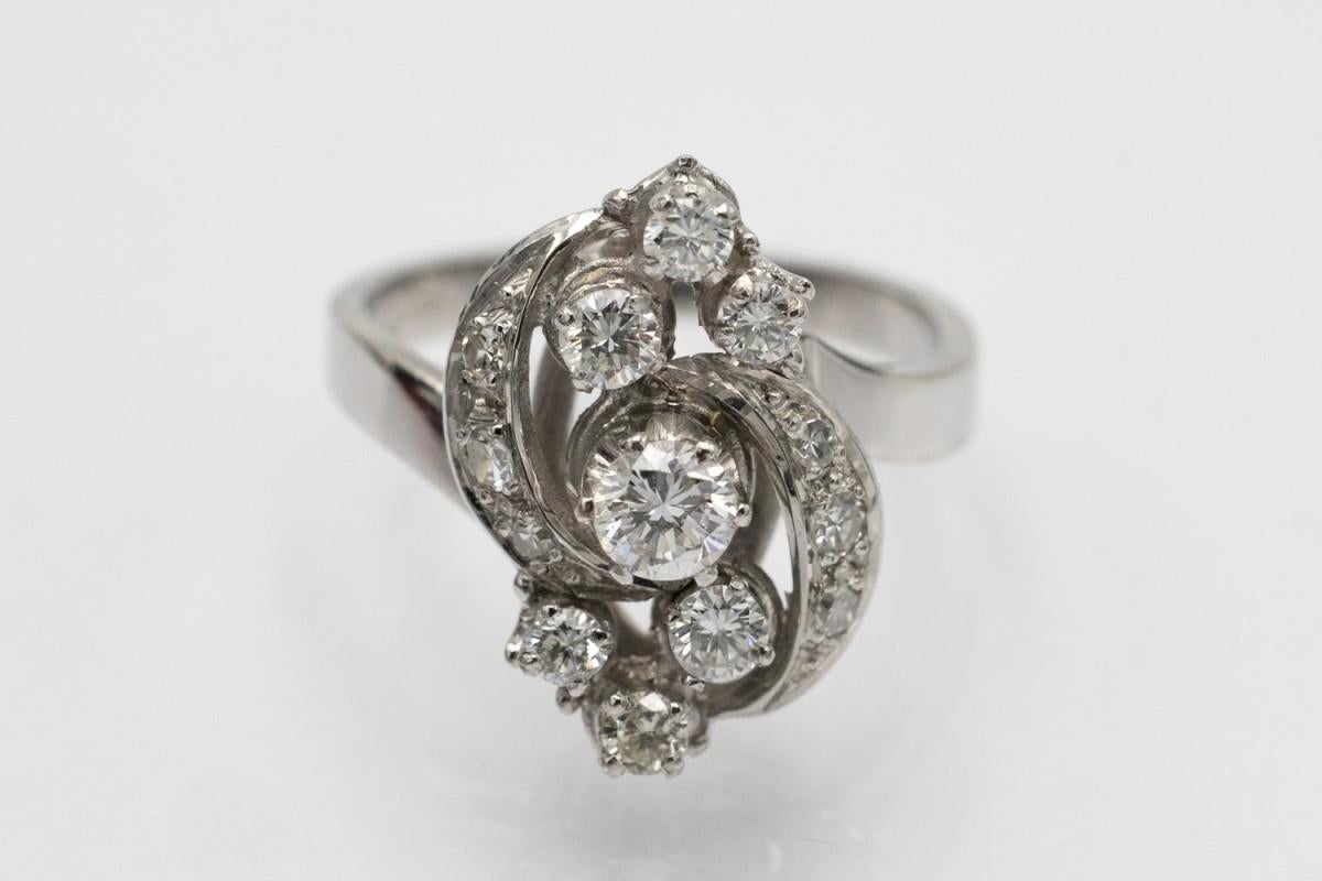 Taille brillant Bague WG fantaisie avec diamants taille brillant 0,73ct en vente