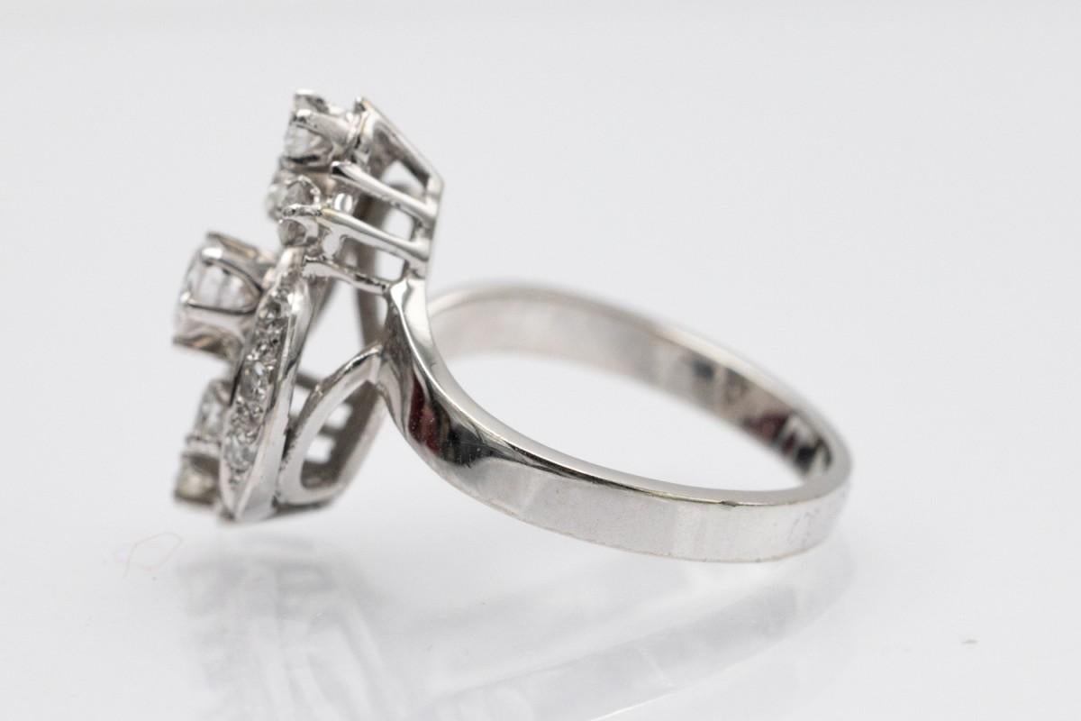Bague WG fantaisie avec diamants taille brillant 0,73ct en vente 1