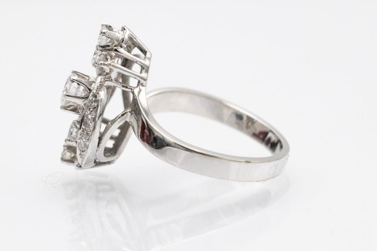 Bague WG fantaisie avec diamants taille brillant 0,73ct en vente 2