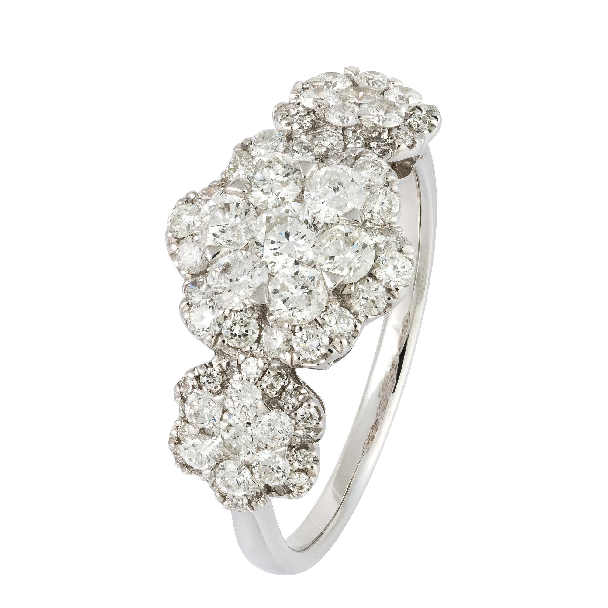 For Sale:  Fancy White 18K Gold White Diamond Ring for Her 2