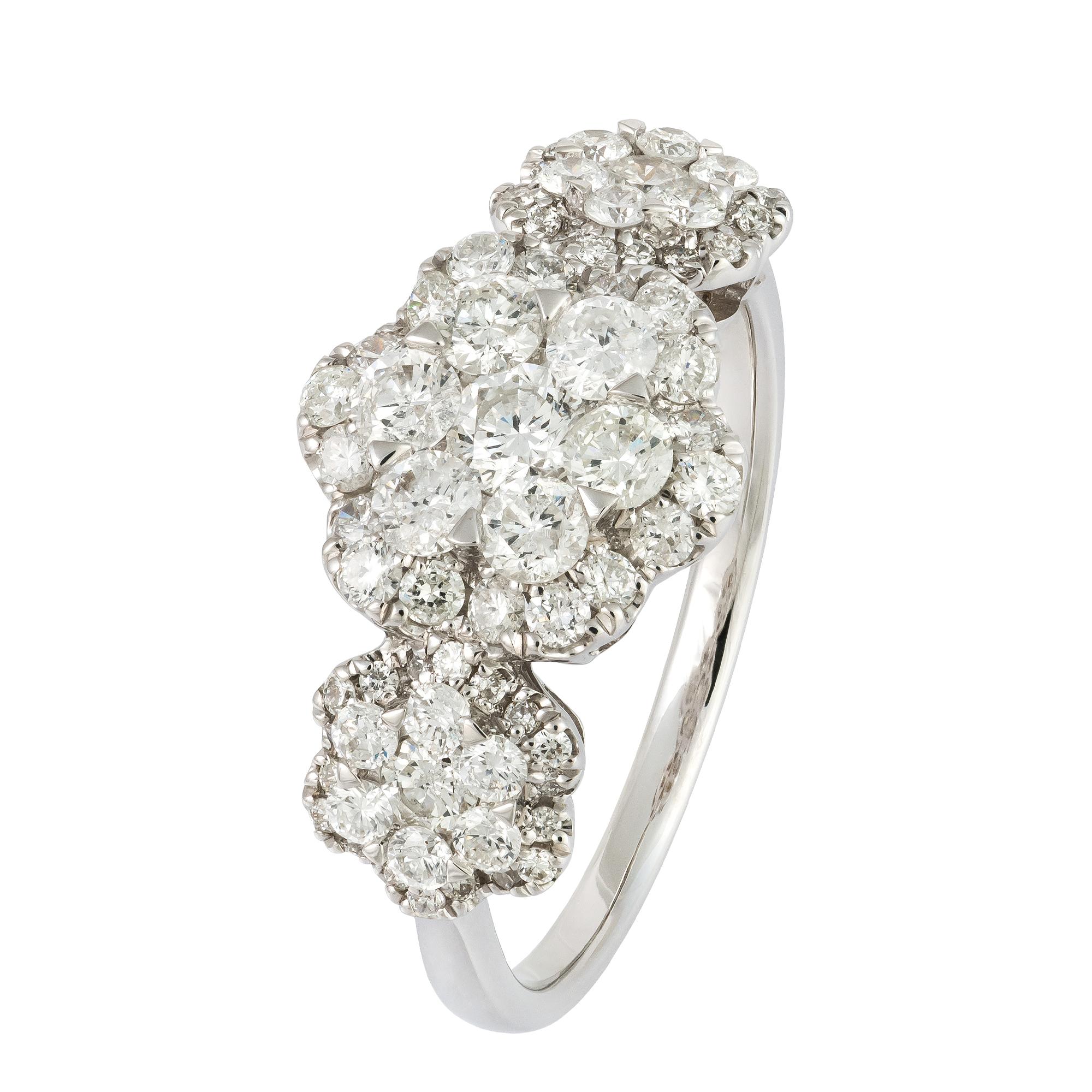 Im Angebot: Fancy White 18K Gold Weißer Diamantring für Sie () 2