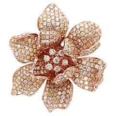 Bague en or rose 18 carats sertie de diamants blancs et fantaisie The Lilly Flower Floral