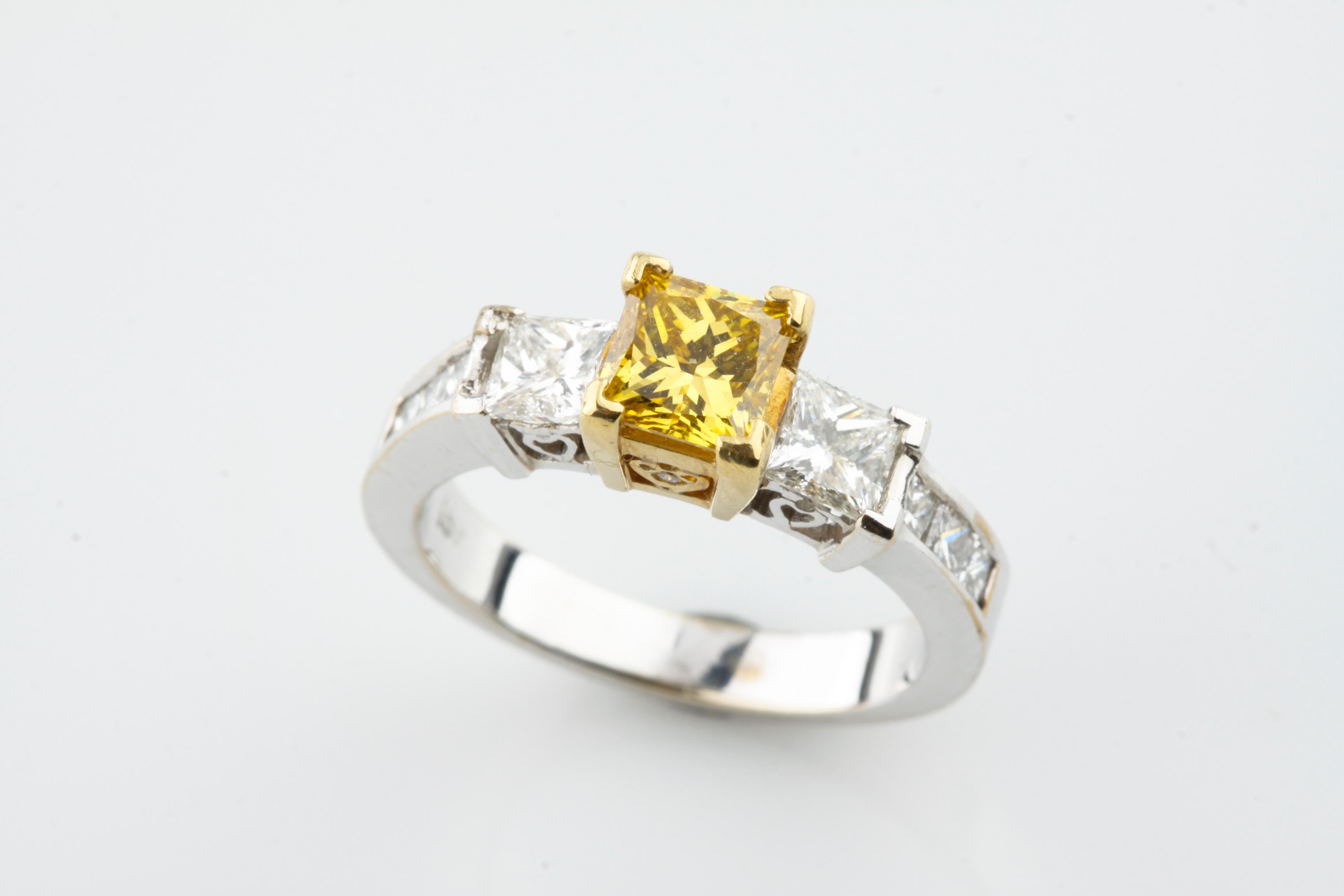 One Electronically tested 18k two-tone white & yellow gold ladies cast & assembled diamond unity ring with a bright finish. Condition is new, good workmanship. Identified with markings of 