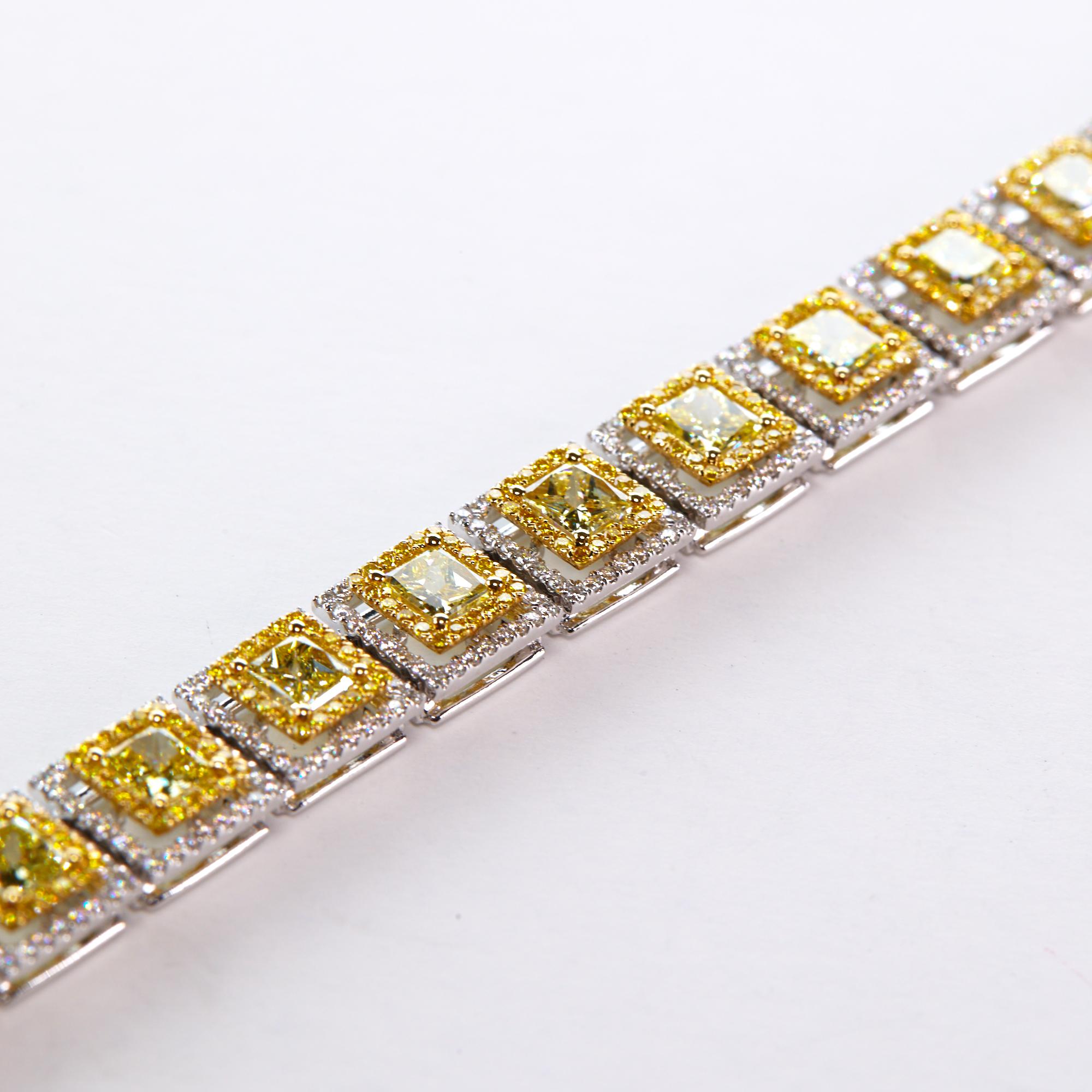 Fancy Yellow and White Diamond Modern Bracelet In New Condition For Sale In Palm Desert, CA