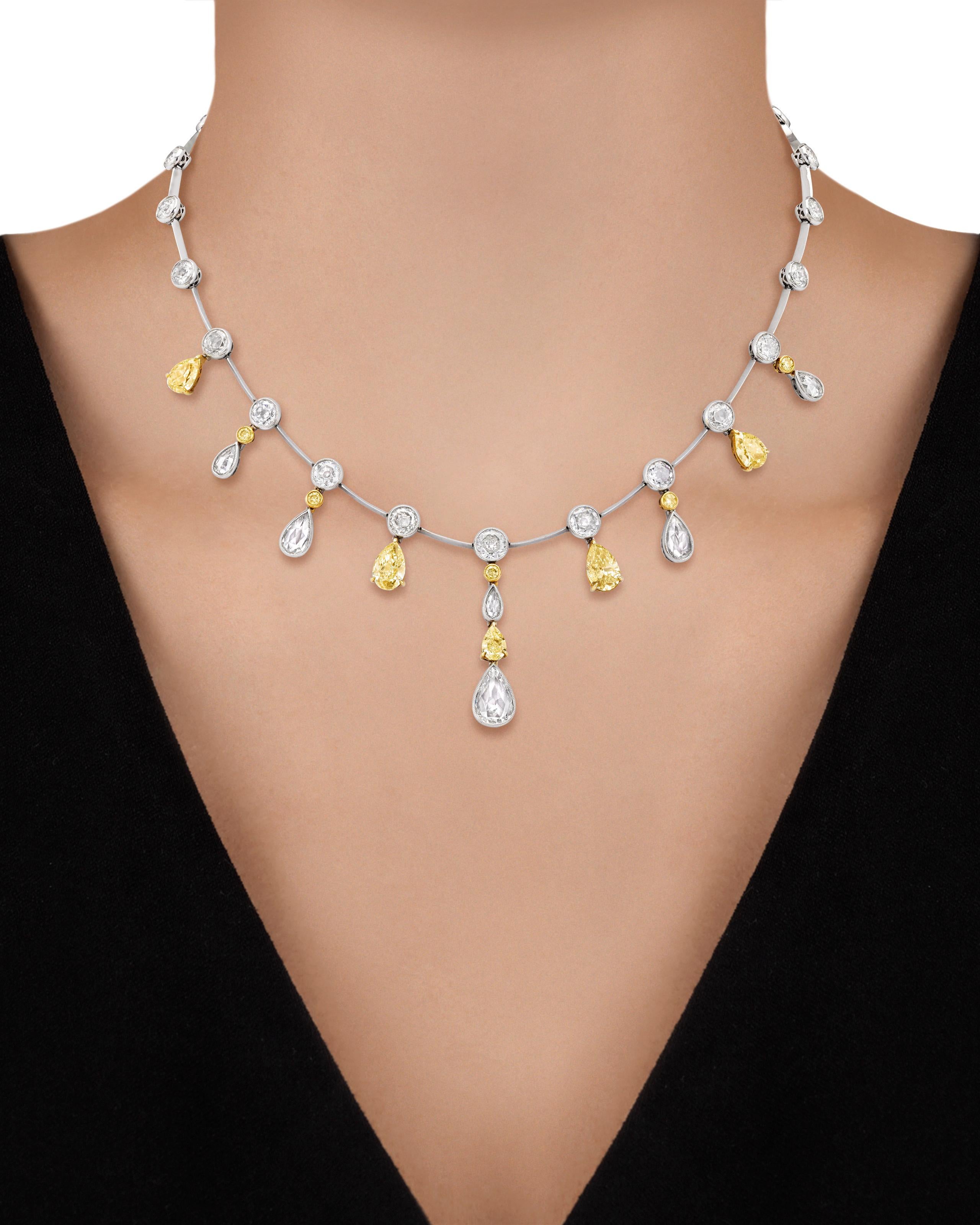 Fancy Yellow and White Diamond Necklace, 20.79 Carat (Tropfenschliff)