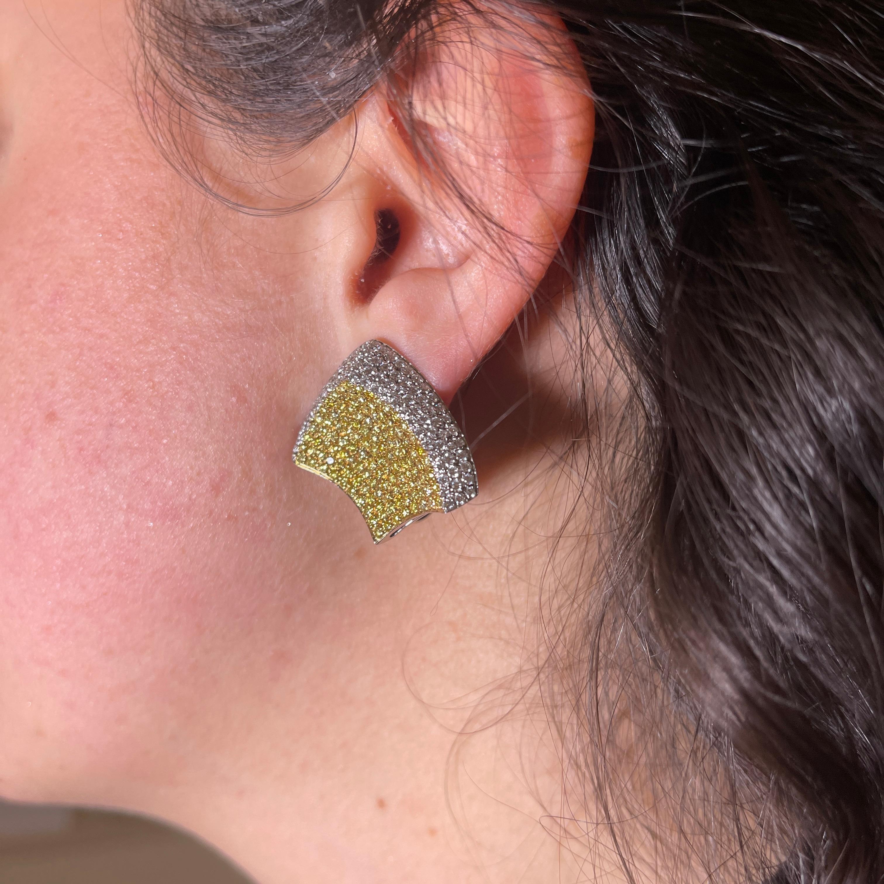 Women's or Men's Fancy Yellow and White Diamond Pavé Stud Earrings in White Gold For Sale