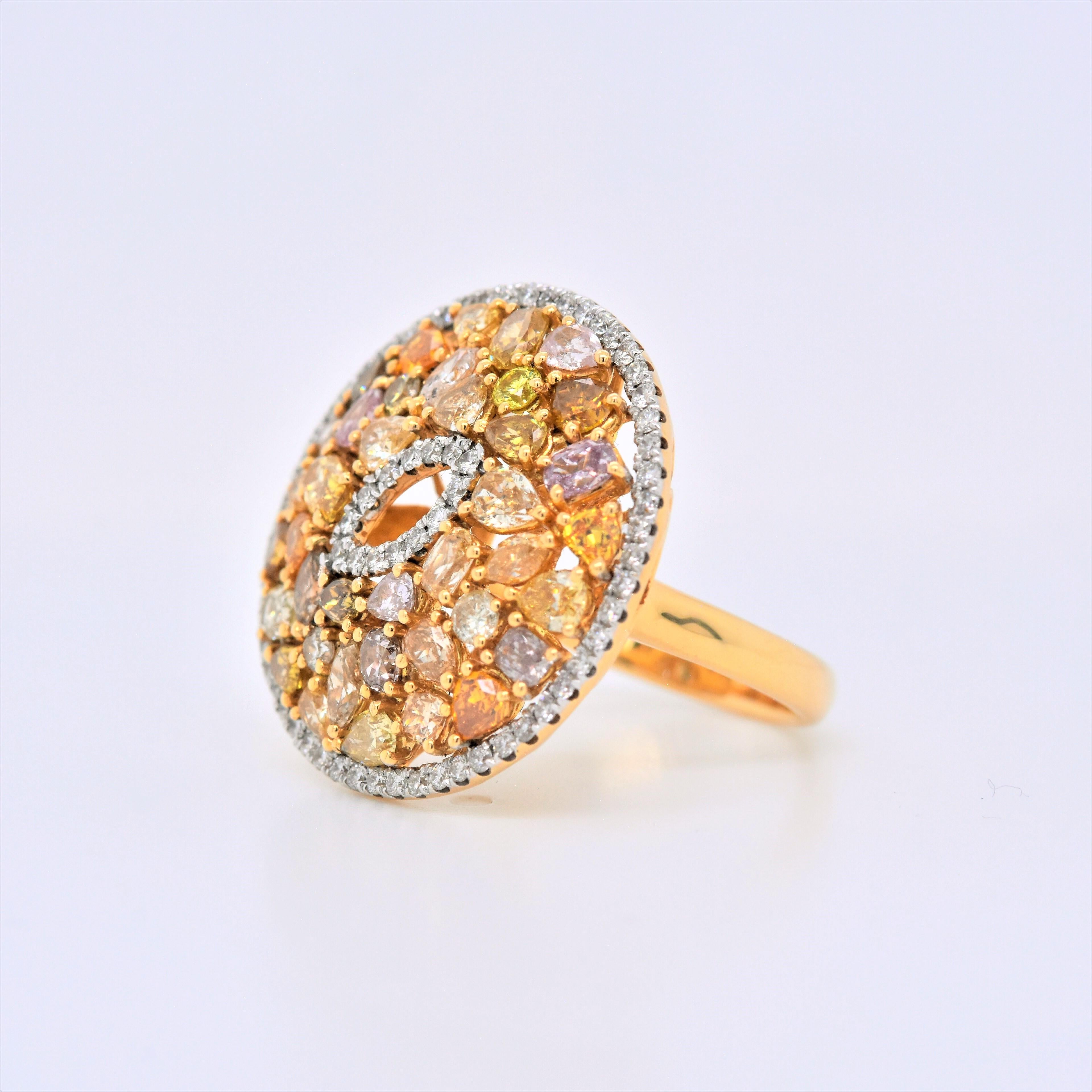 GIA-zertifizierte 4,22 Karat. Natürlicher Fancy Mehrfarbiger Diamant-Cluster-Ring mit Schlangenauge  (Zeitgenössisch) im Angebot