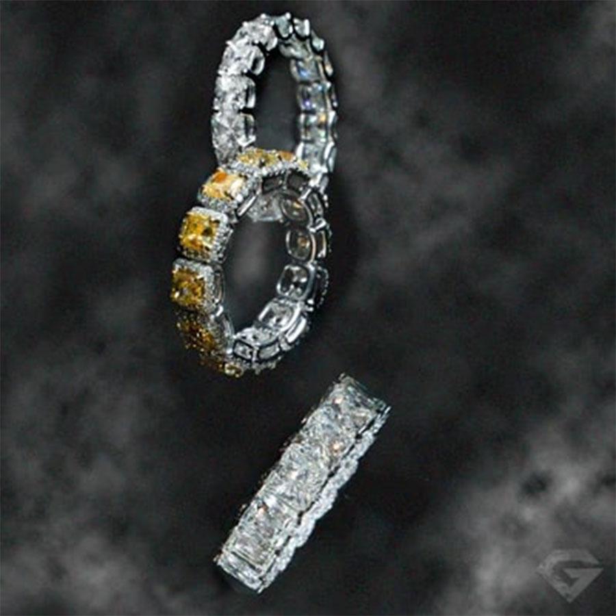 Im Angebot: Xiomara's Eternity-Ring mit gelbem Fancy-Halo im Kissenschliff () 6