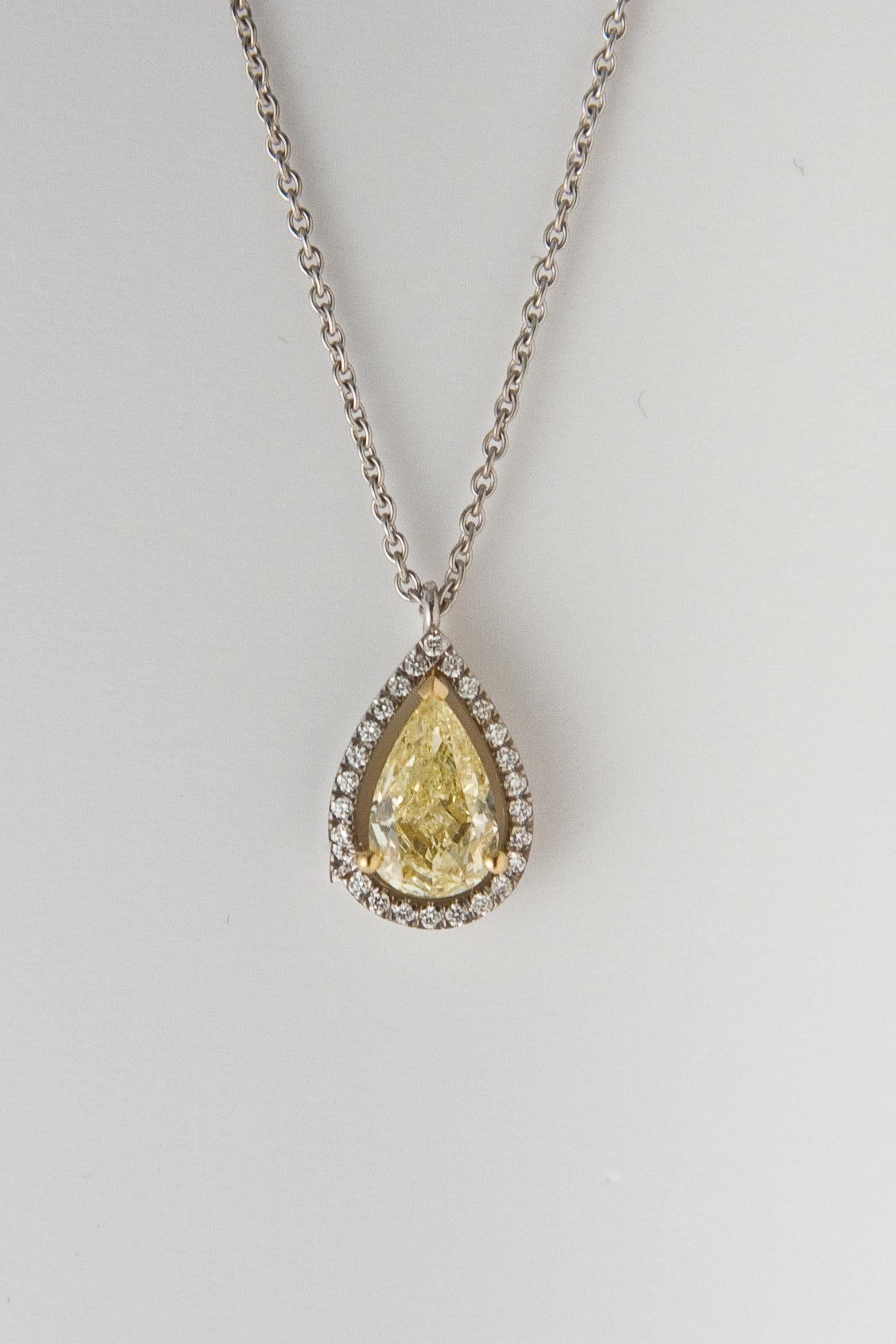 Fancy Yellow Diamond 1.5 ct GIA, White Diamond , White Gold 18 K Pendant Necklace 9