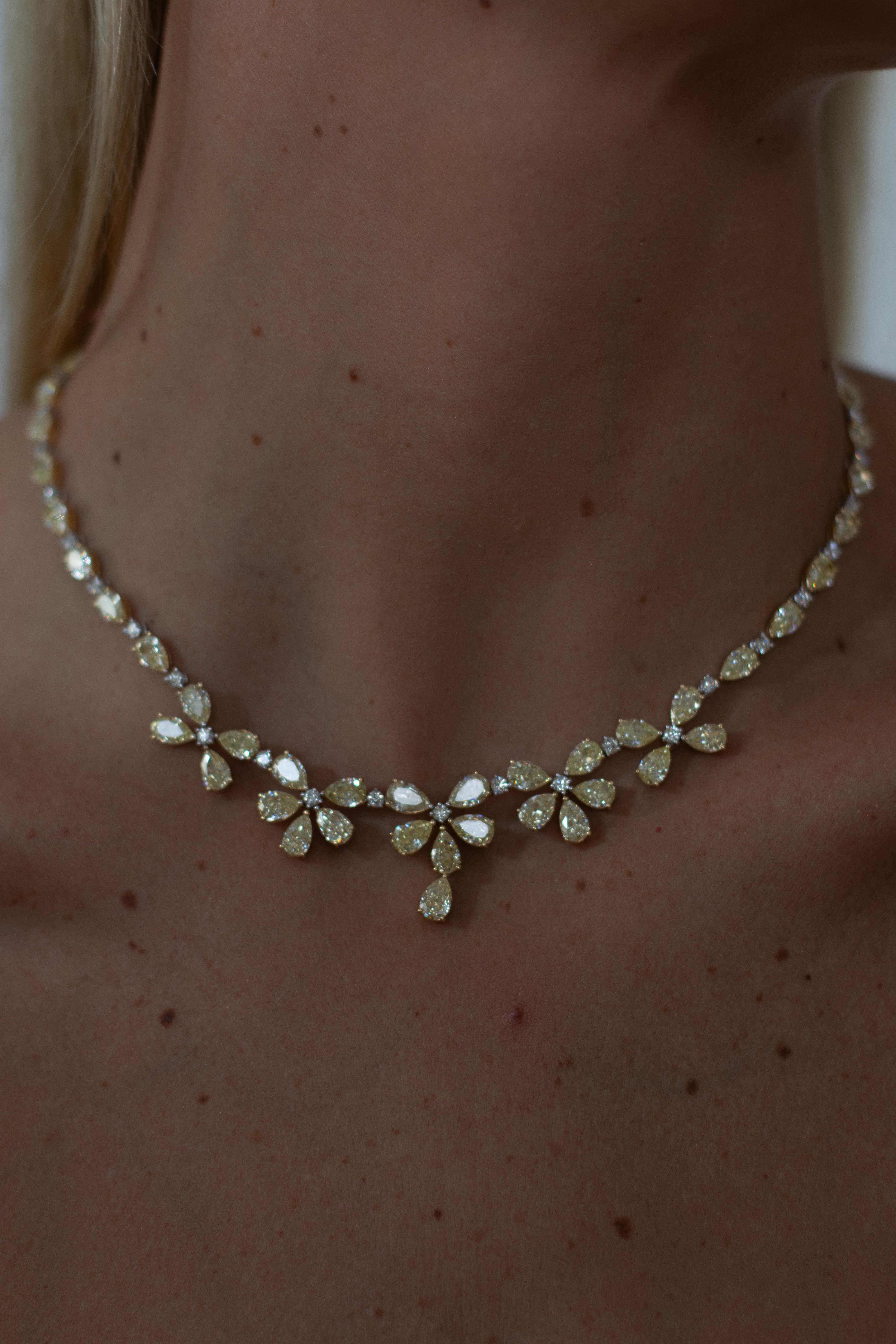 LUXURY Fancy Gelbe Diamant-Halskette aus 18 Karat Gold mit Diamanten für Damen oder Herren