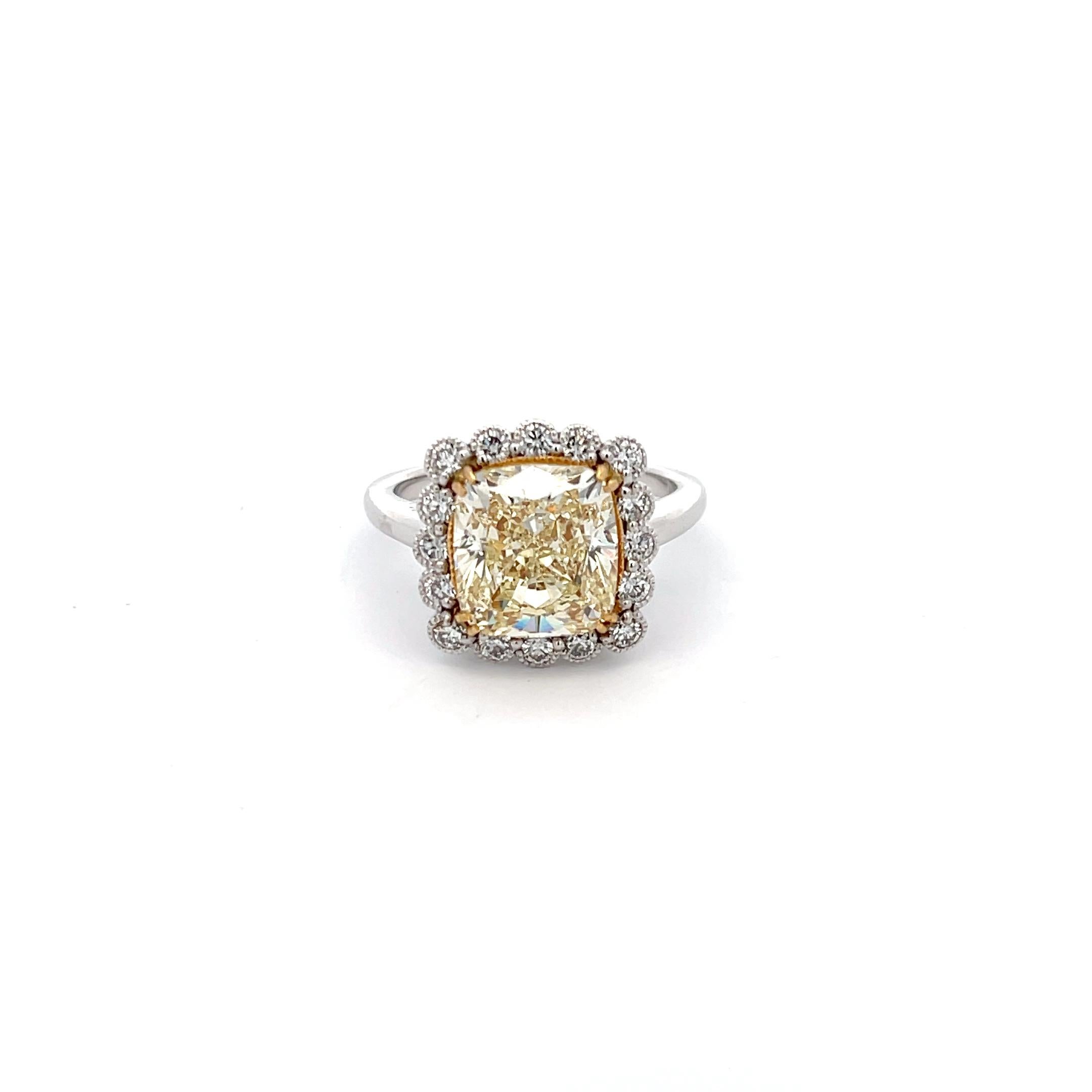 Women's Fancy Yellow Diamond 5.05ct Ring 14K Yellow & White Gold For Sale