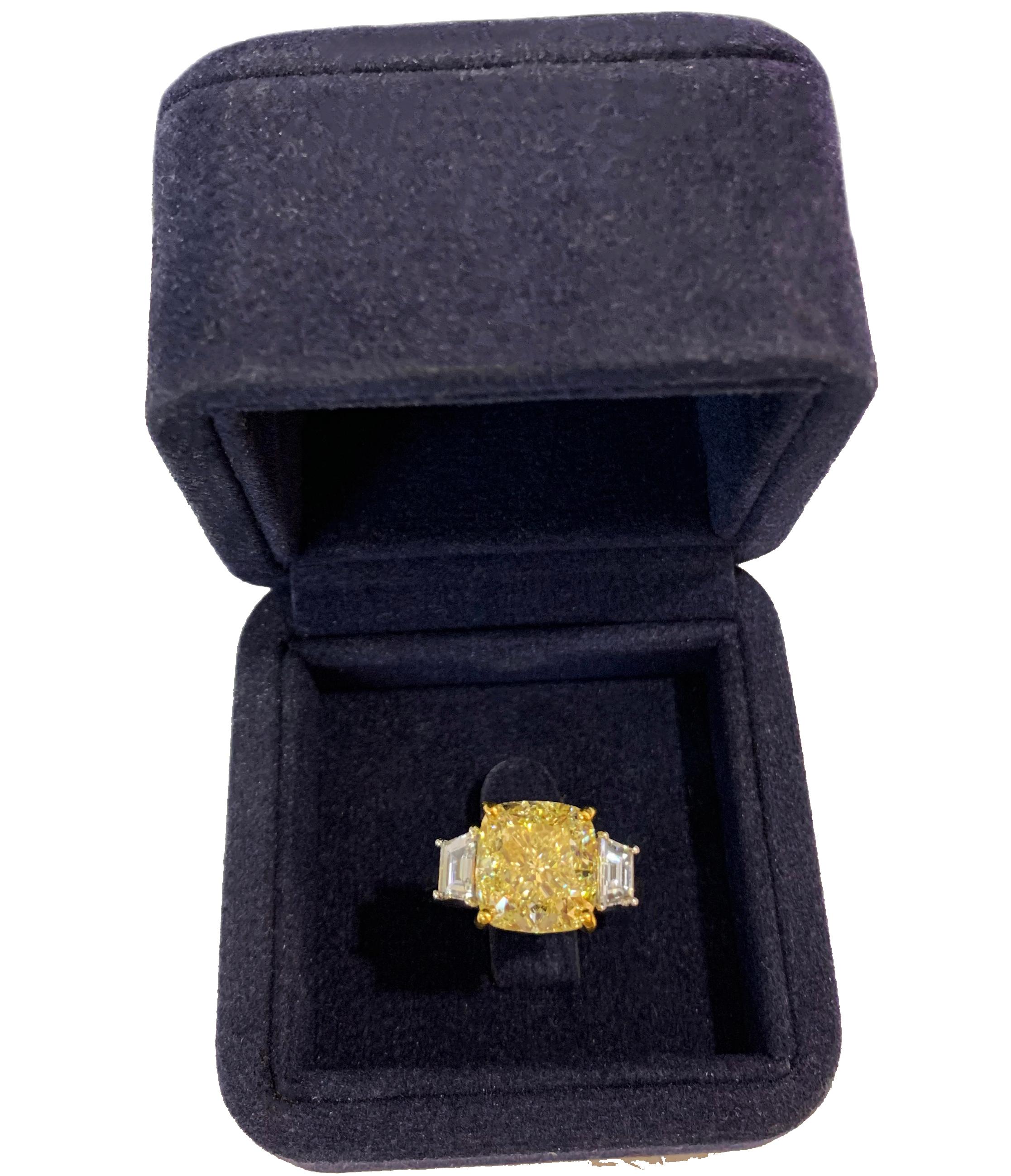 custom yellow diamond engagement rings