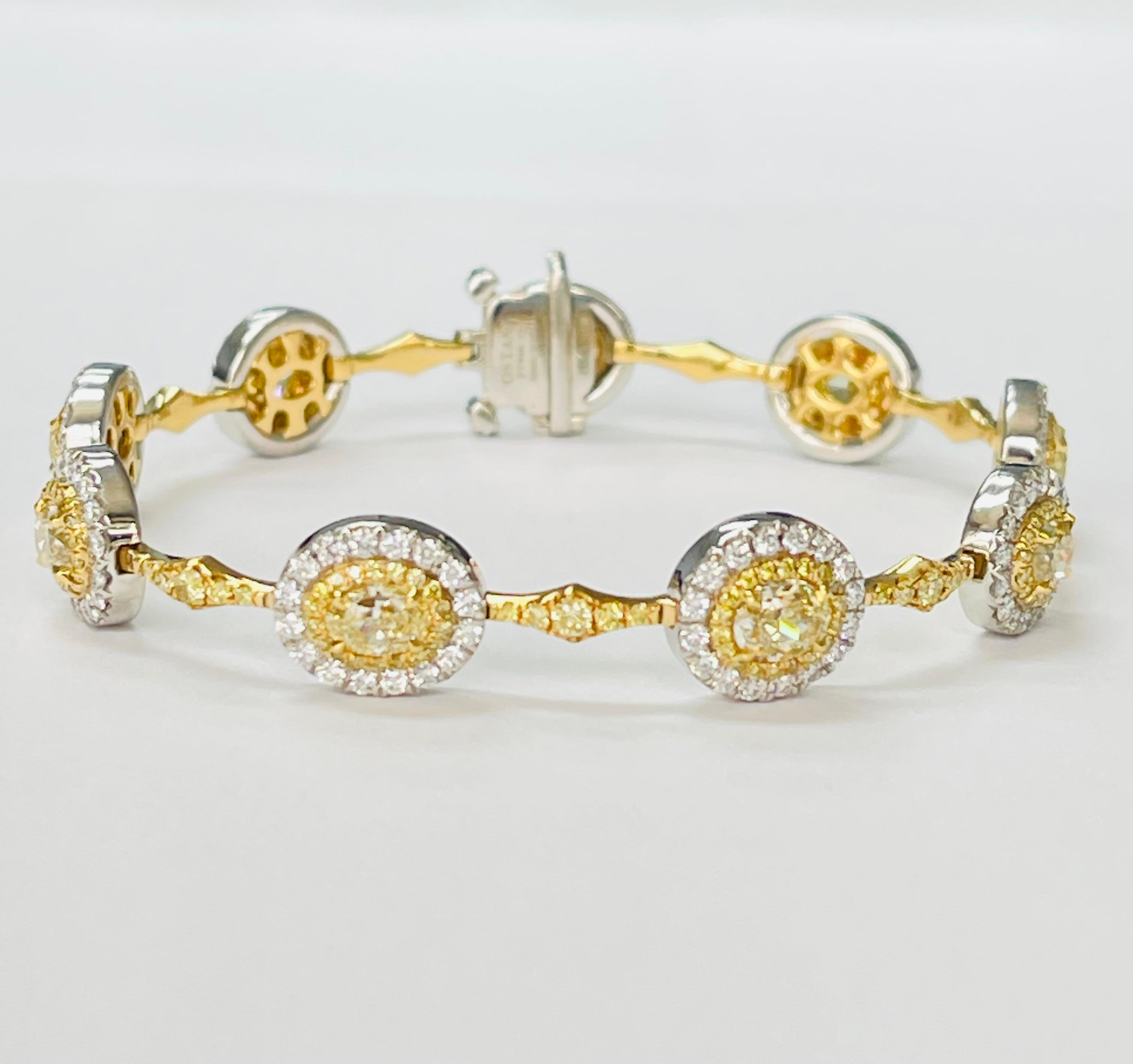 Armband aus Platin und 18 Karat Gold mit gelben Diamanten und weißen Diamanten. (Zeitgenössisch) im Angebot