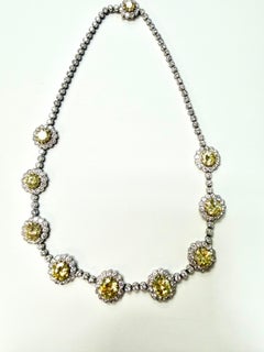 Fancy Yellow Diamond and White Diamond Necklace In Platiunum. GIA Certified.