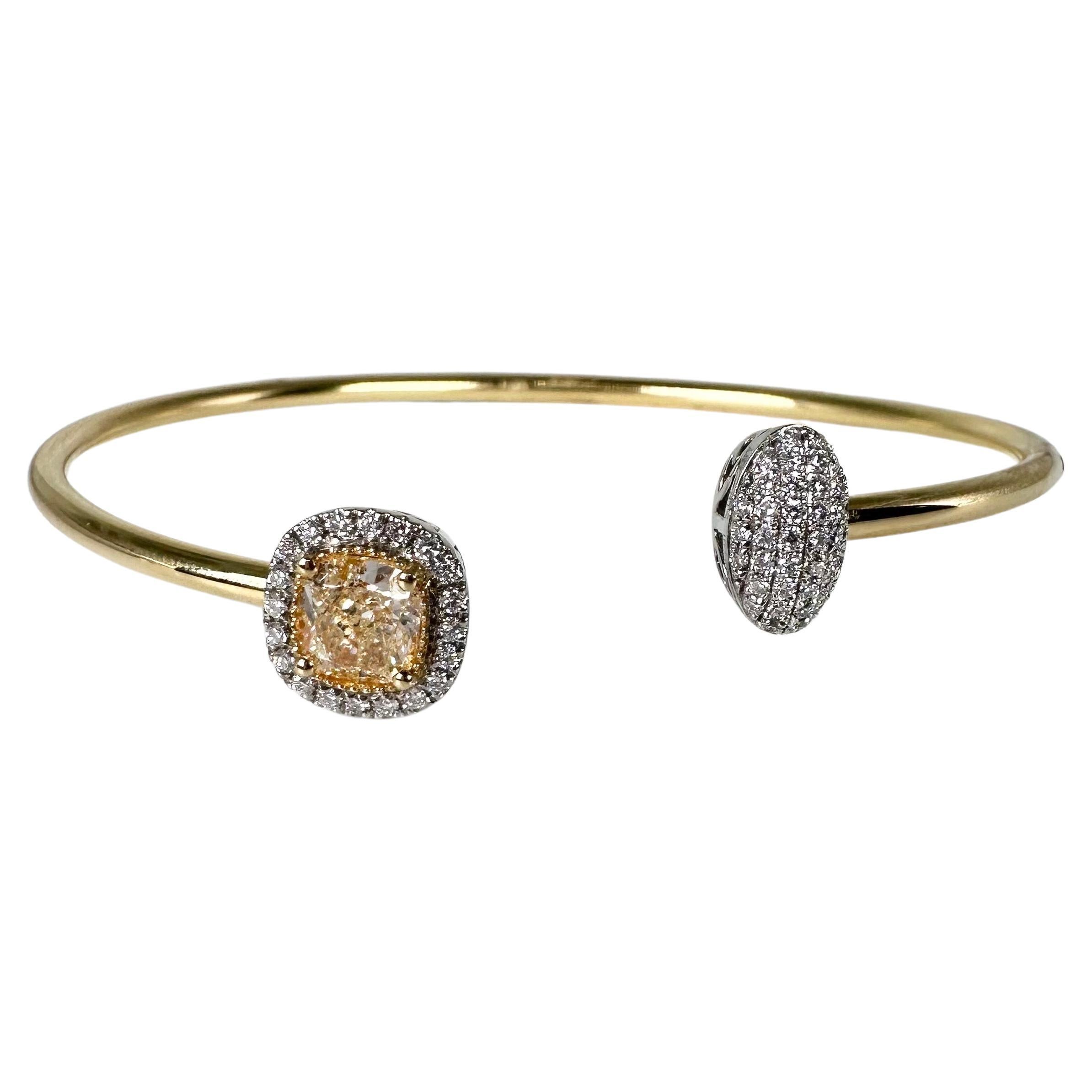 Bracelet jonc fantaisie en diamant jaune 18 carats avec grand diamant en vente