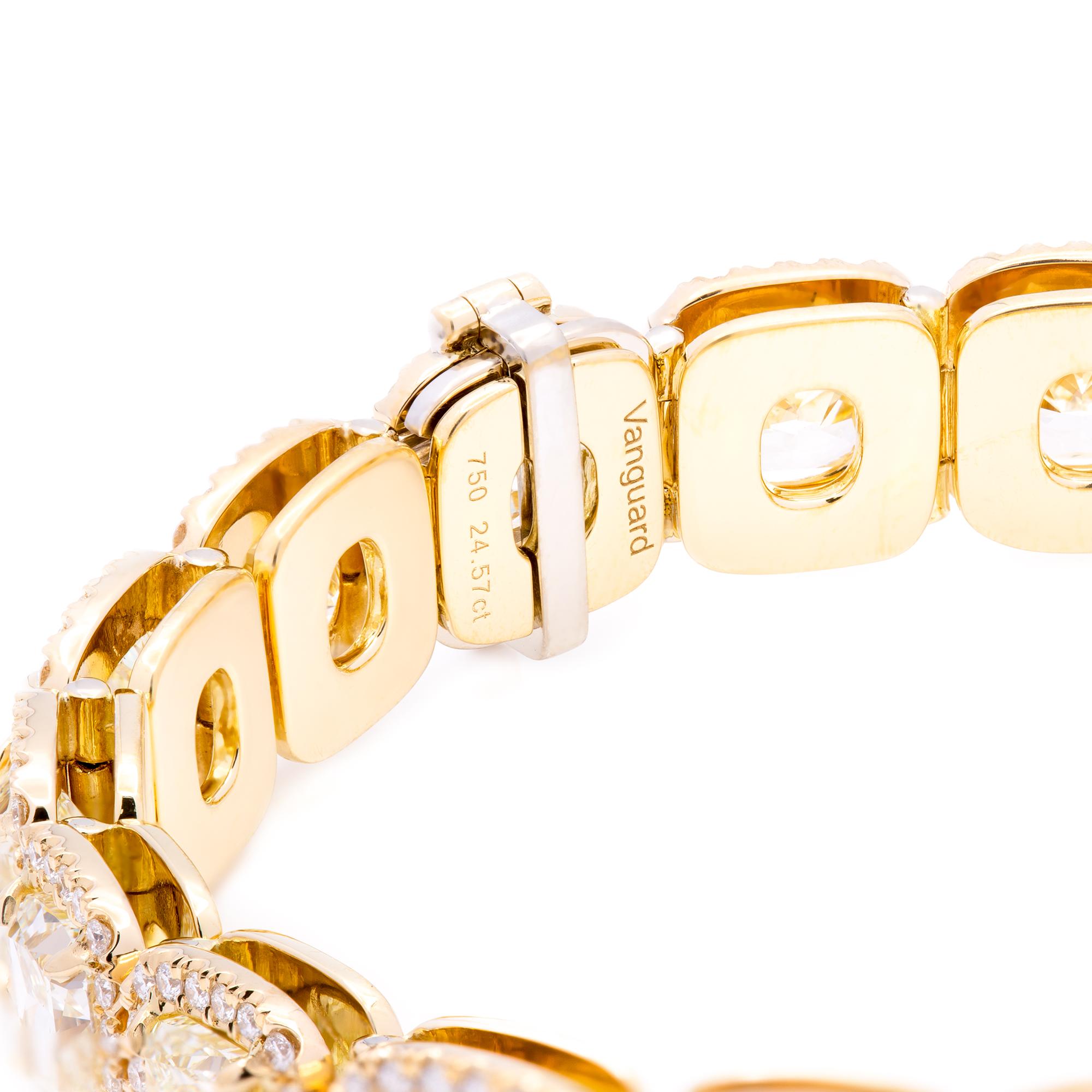 Bracelet élégant en or jaune 18 carats avec diamants jaunes fantaisie - En  vente sur 1stDibs