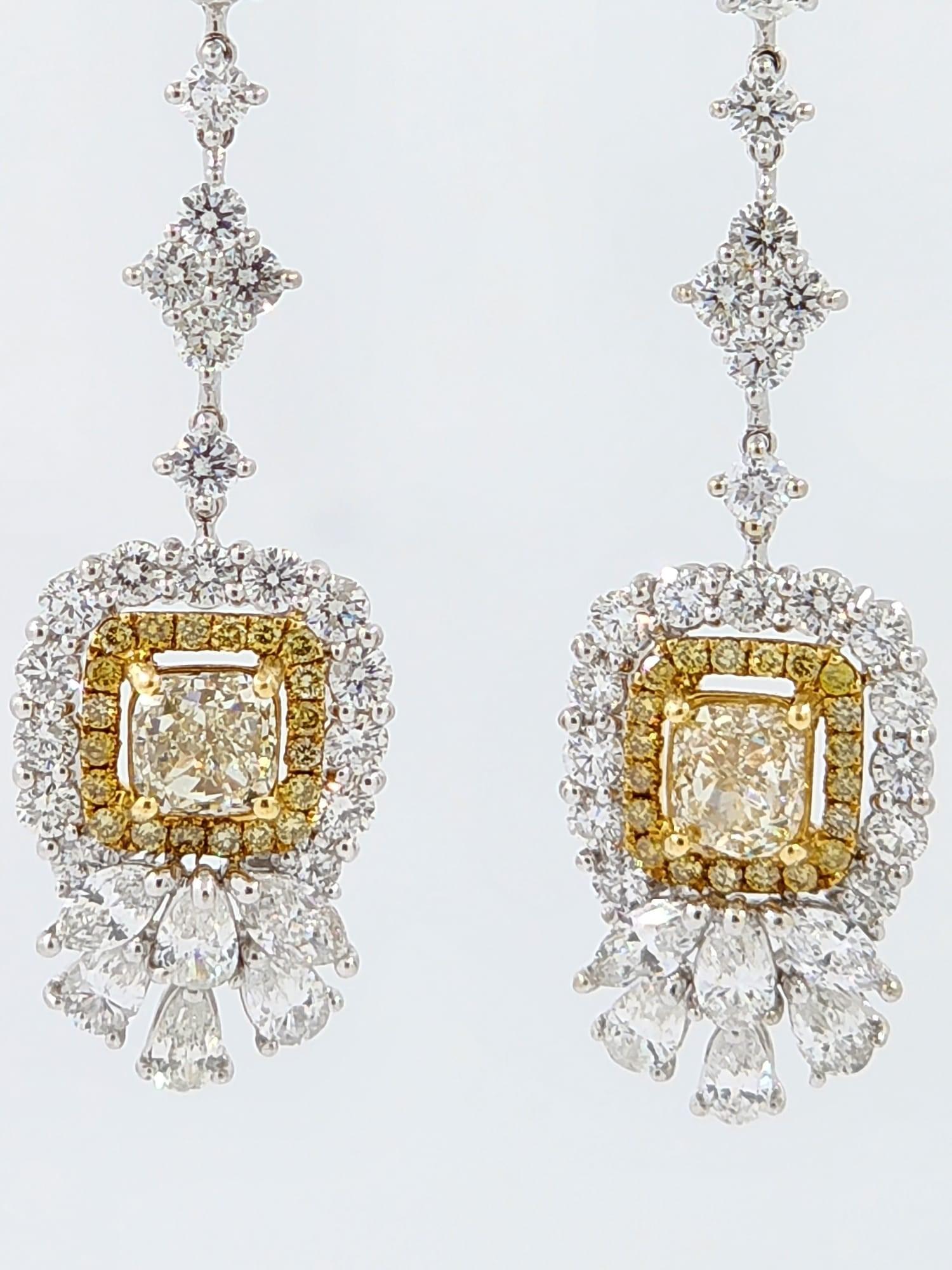 Women's IGI Certified Fancy Yellow Diamond Dangle Drop Earring in 18K White Gold For Sale