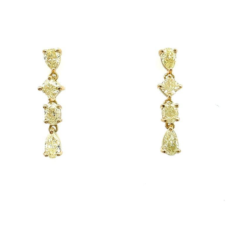 Fancy Yellow Diamond Earrings 2.27CT 18K Yellow Gold In New Condition For Sale In New York, NY